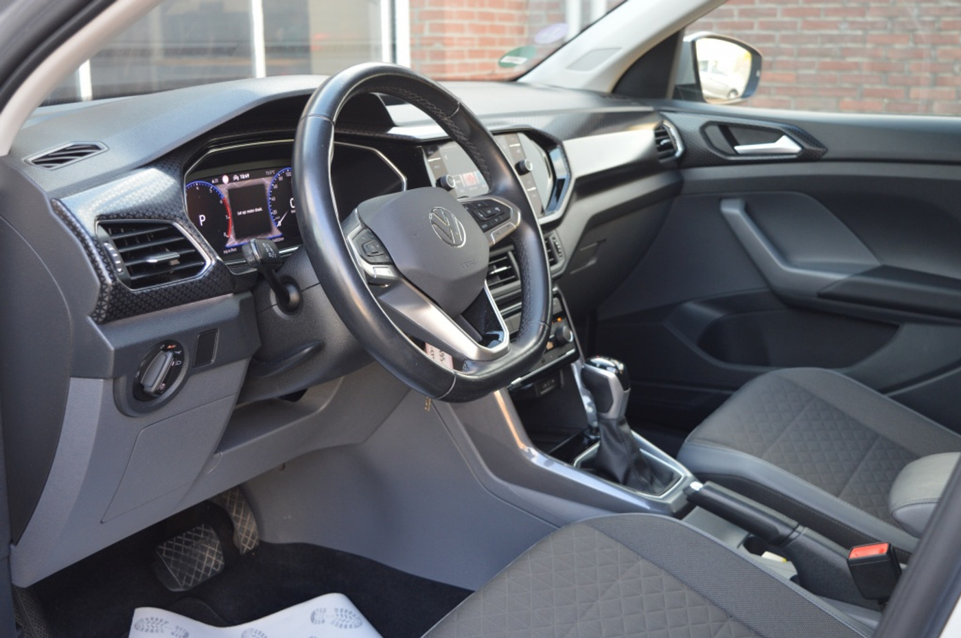 Foto van Volkswagen T-cross