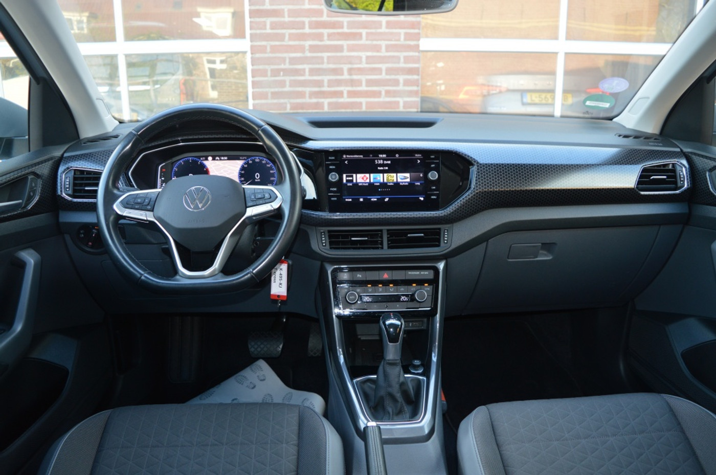 Foto van Volkswagen T-cross