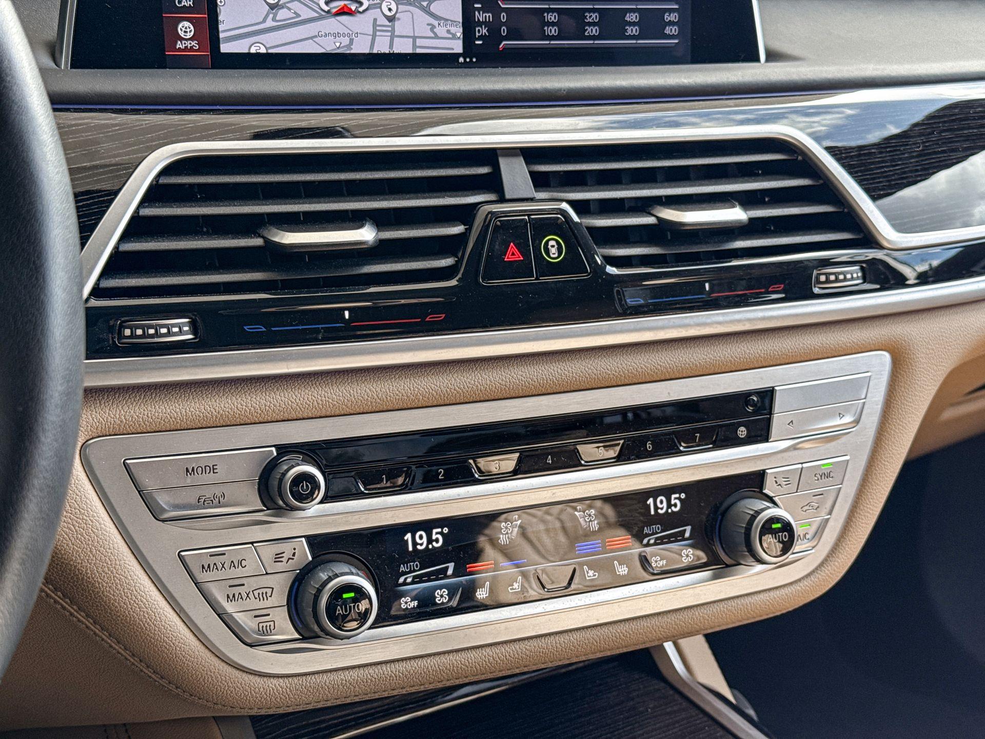 Foto van BMW 745e