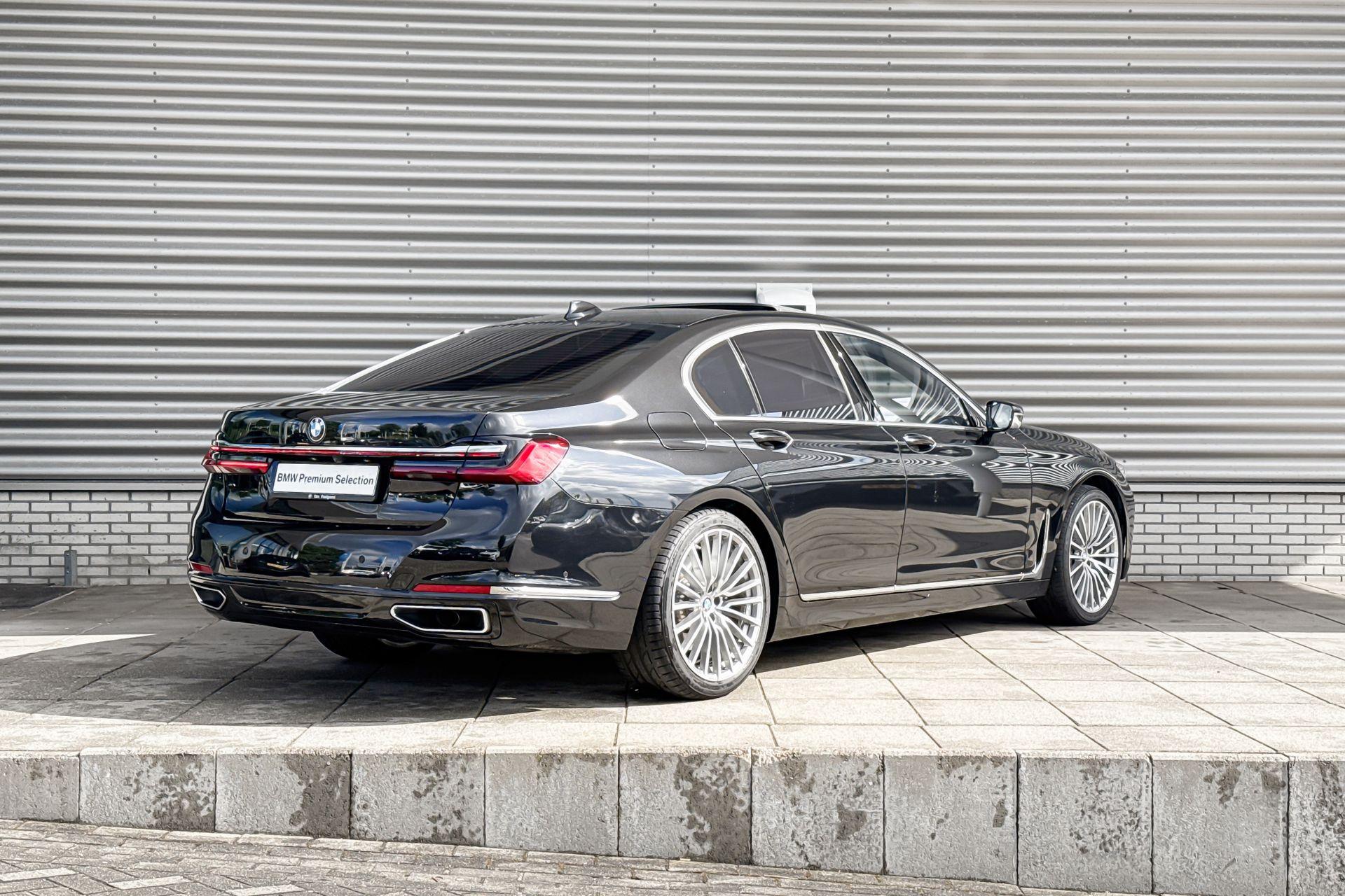 Foto van BMW 745e