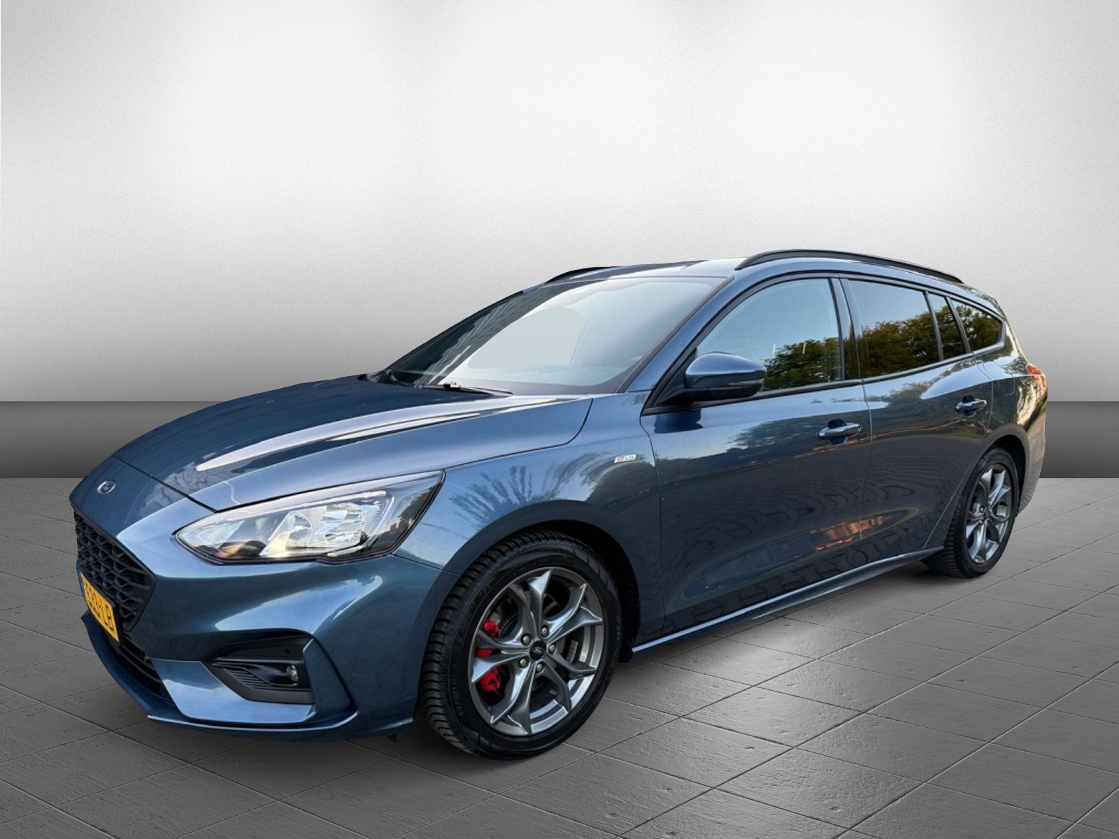 Ford Focus 1.0 EBH ST-line mild hybride 2021 - voorkant