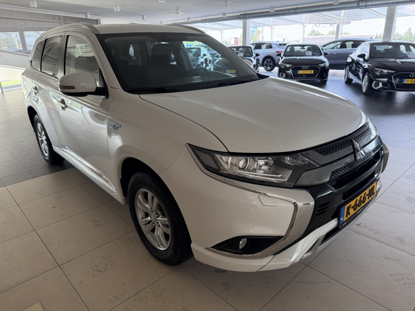 Foto van Mitsubishi Mitsubishi Outlander