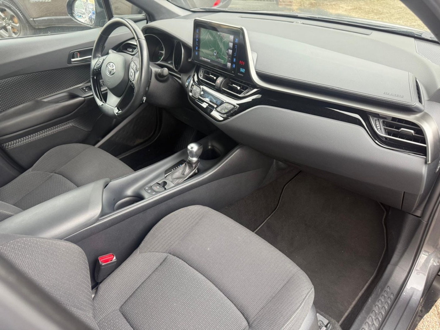Foto van Toyota Toyota C-hr
