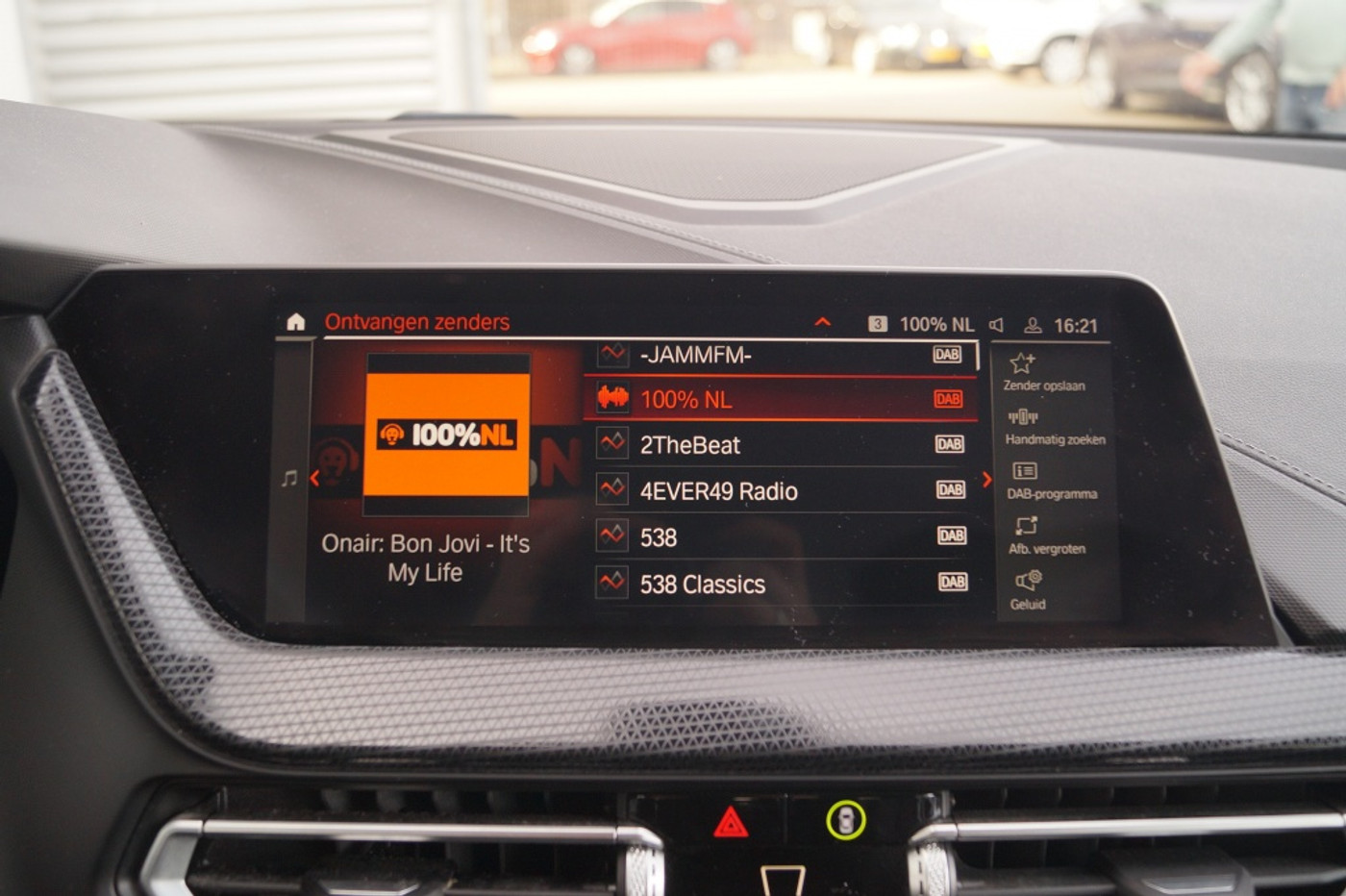Foto van BMW 118i