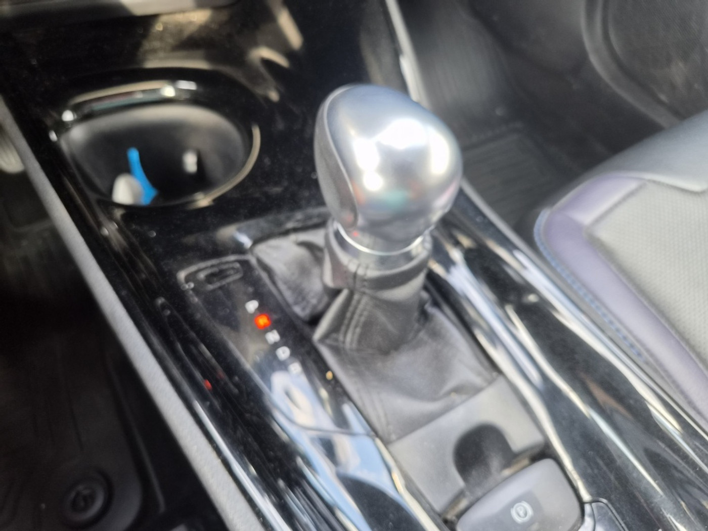 Foto van Toyota Toyota C-hr