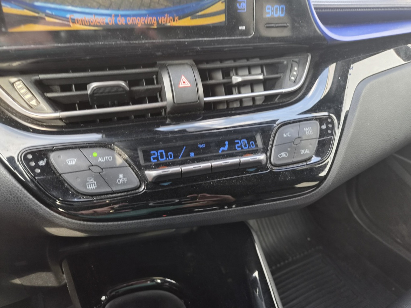 Foto van Toyota Toyota C-hr