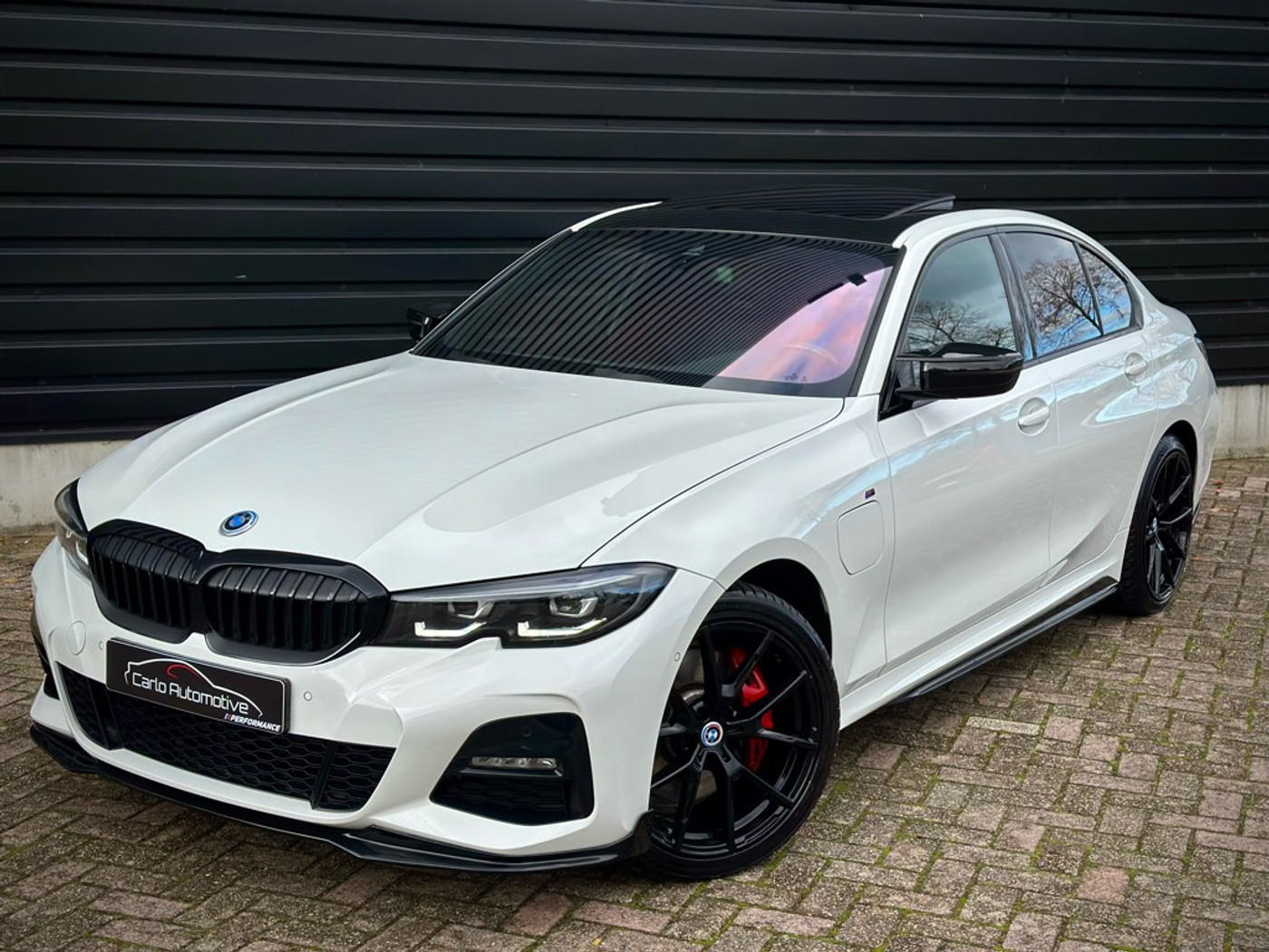 Foto van BMW 330e