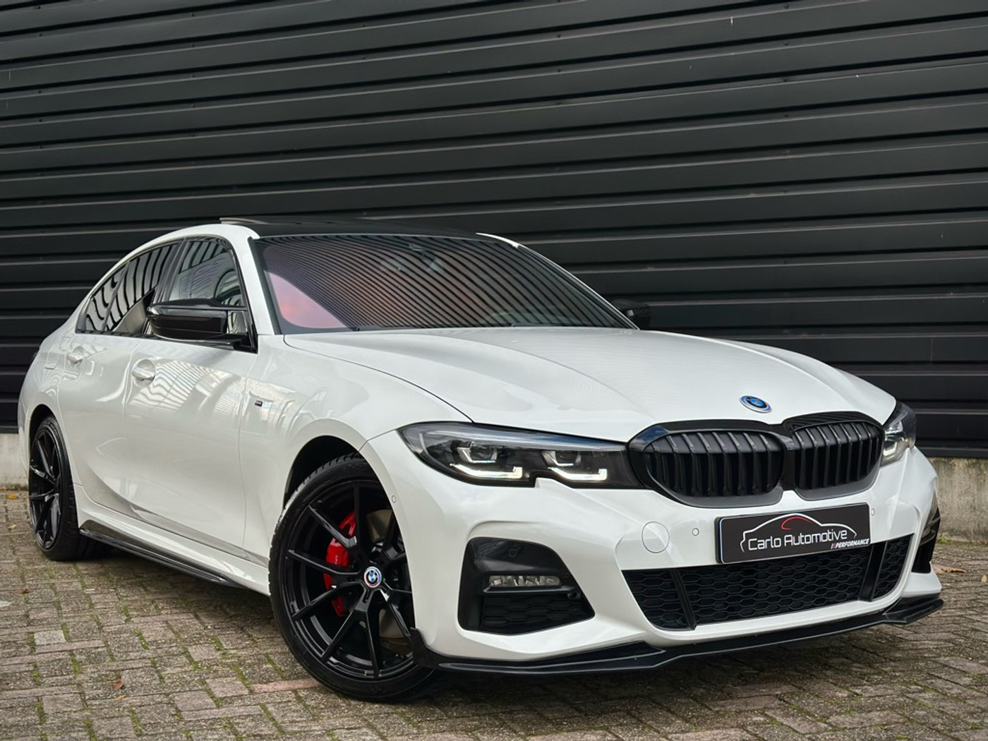 Foto van BMW 330e