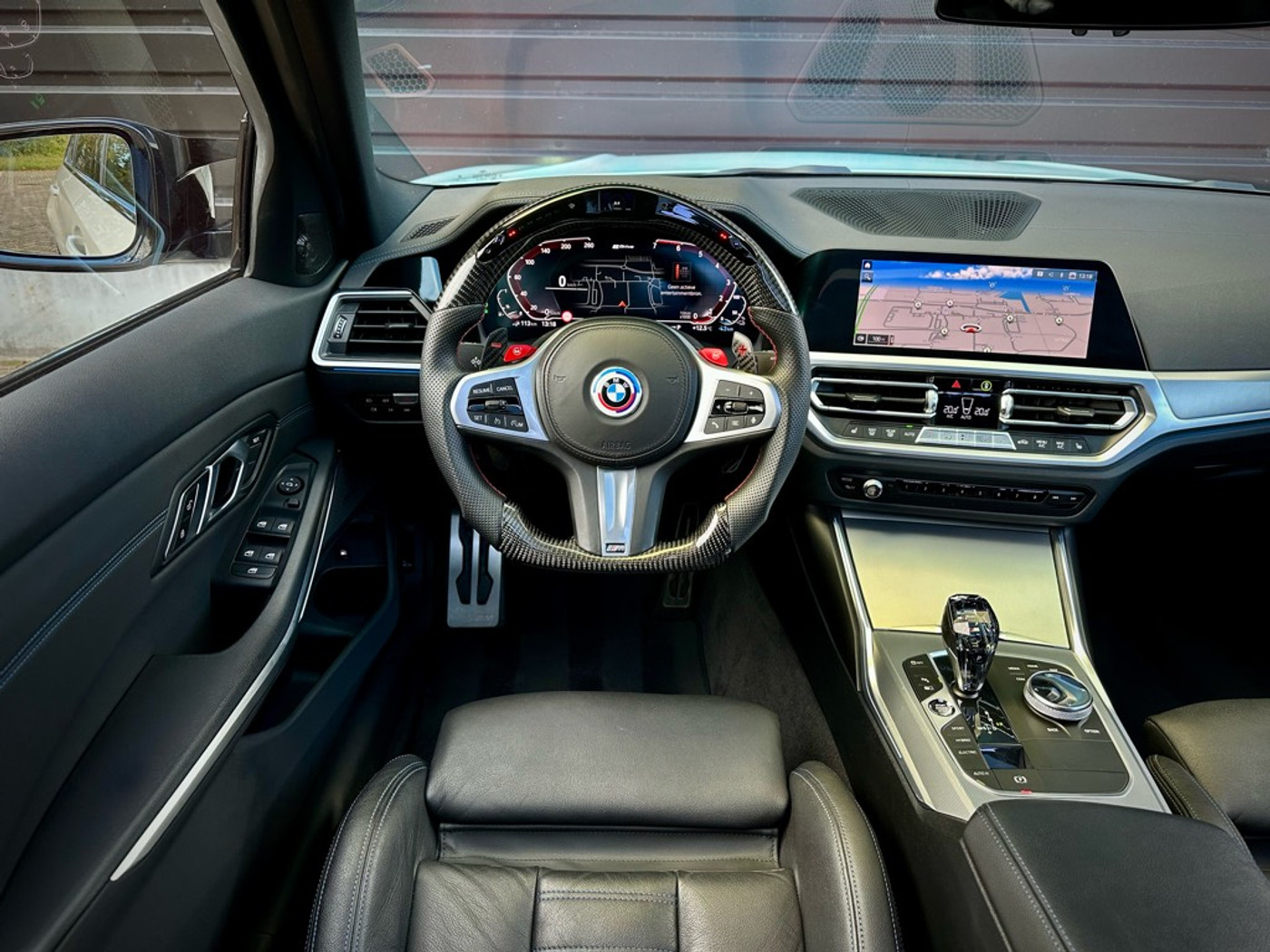 Foto van BMW 330e