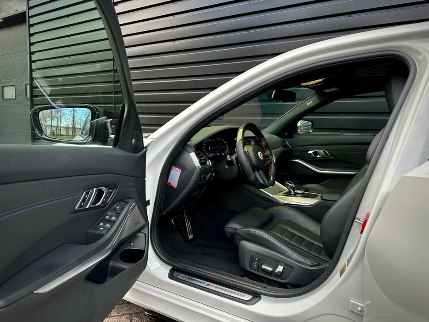 Foto van BMW 330e