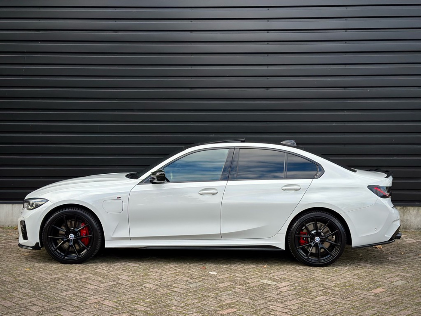 Foto van BMW 330e