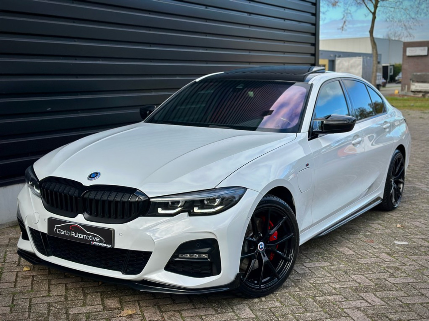 Foto van BMW 330e
