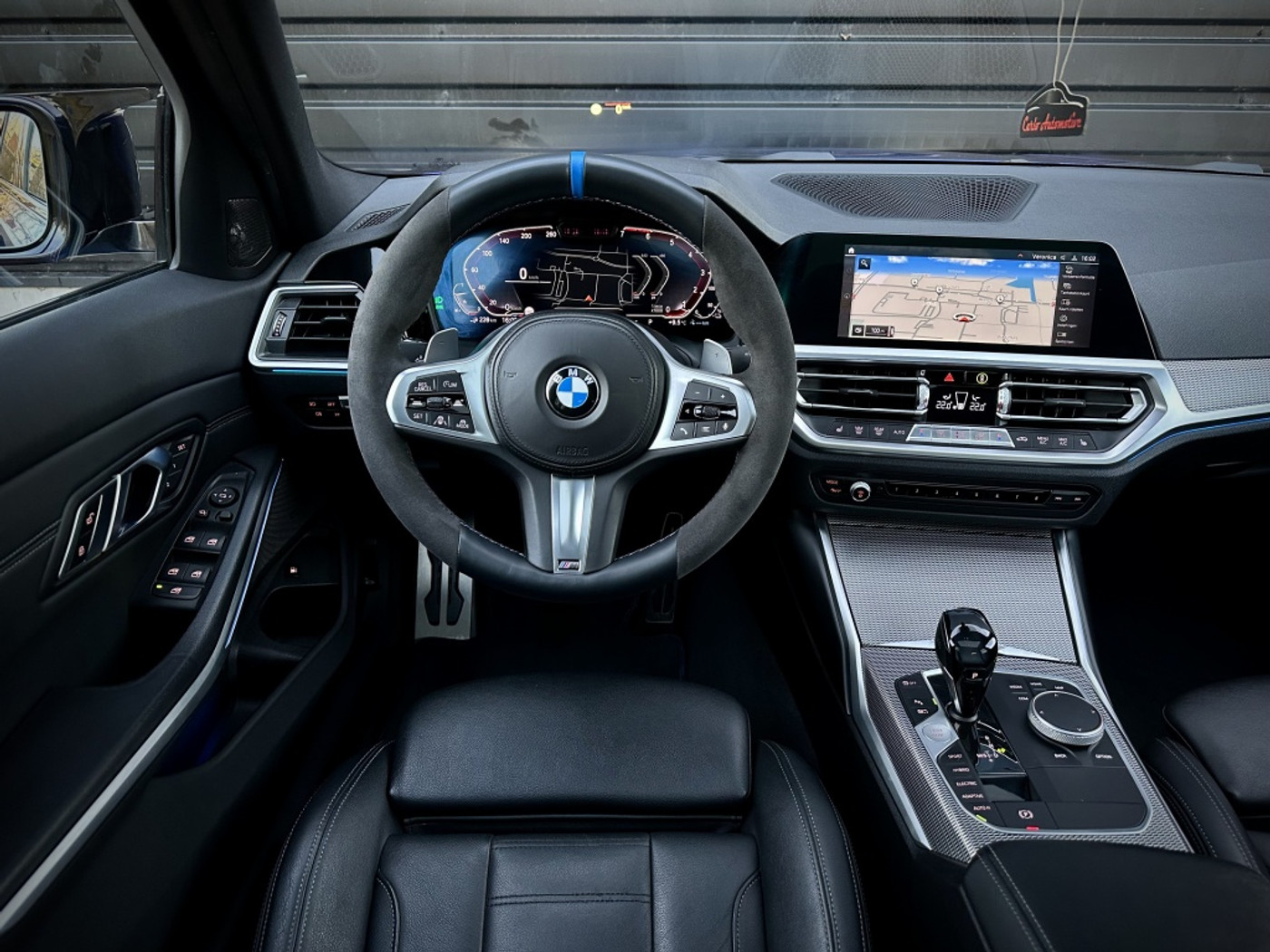Foto van BMW 330e