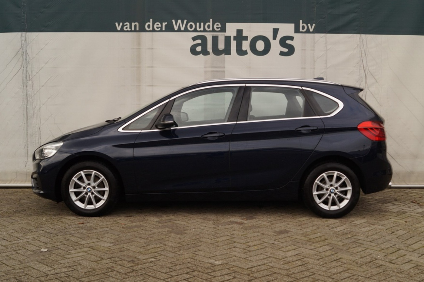 BMW 216d Active Tourer 216d Active High Executive -LEER-LED-NAVI-ECC- 2016 - voorkant