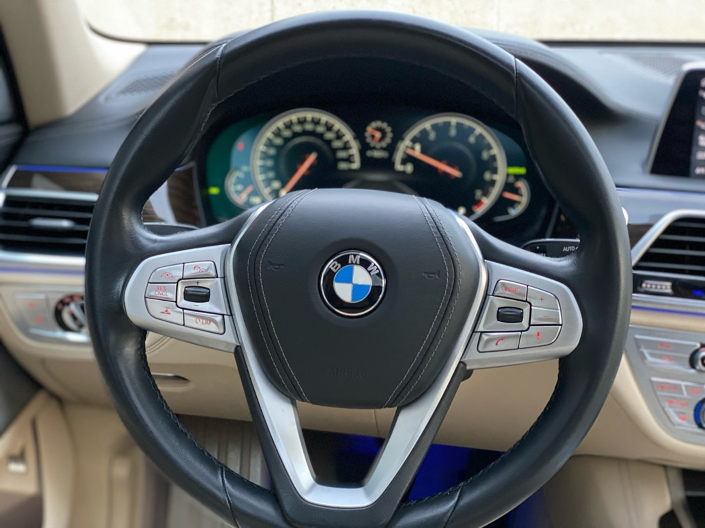Foto van BMW 740li