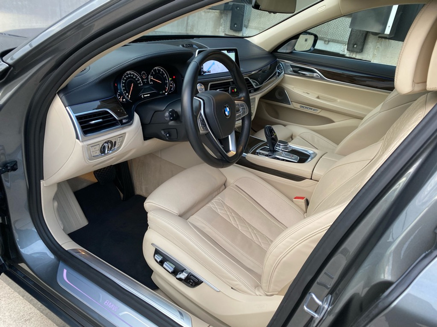 Foto van BMW 740li