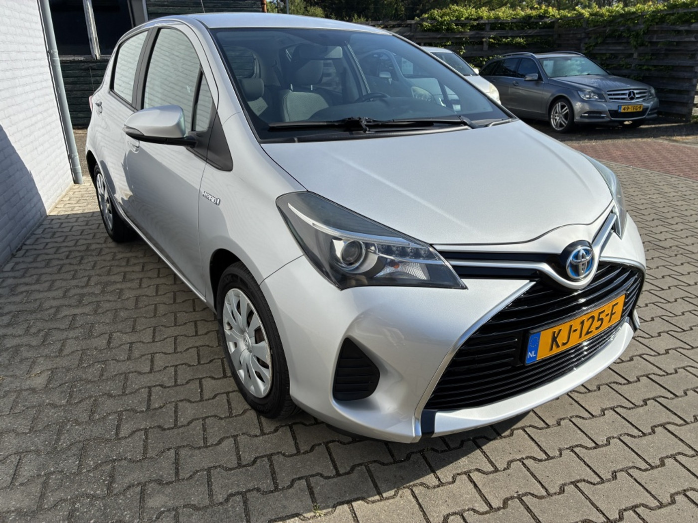 Foto van Toyota Toyota Yaris Hybrid