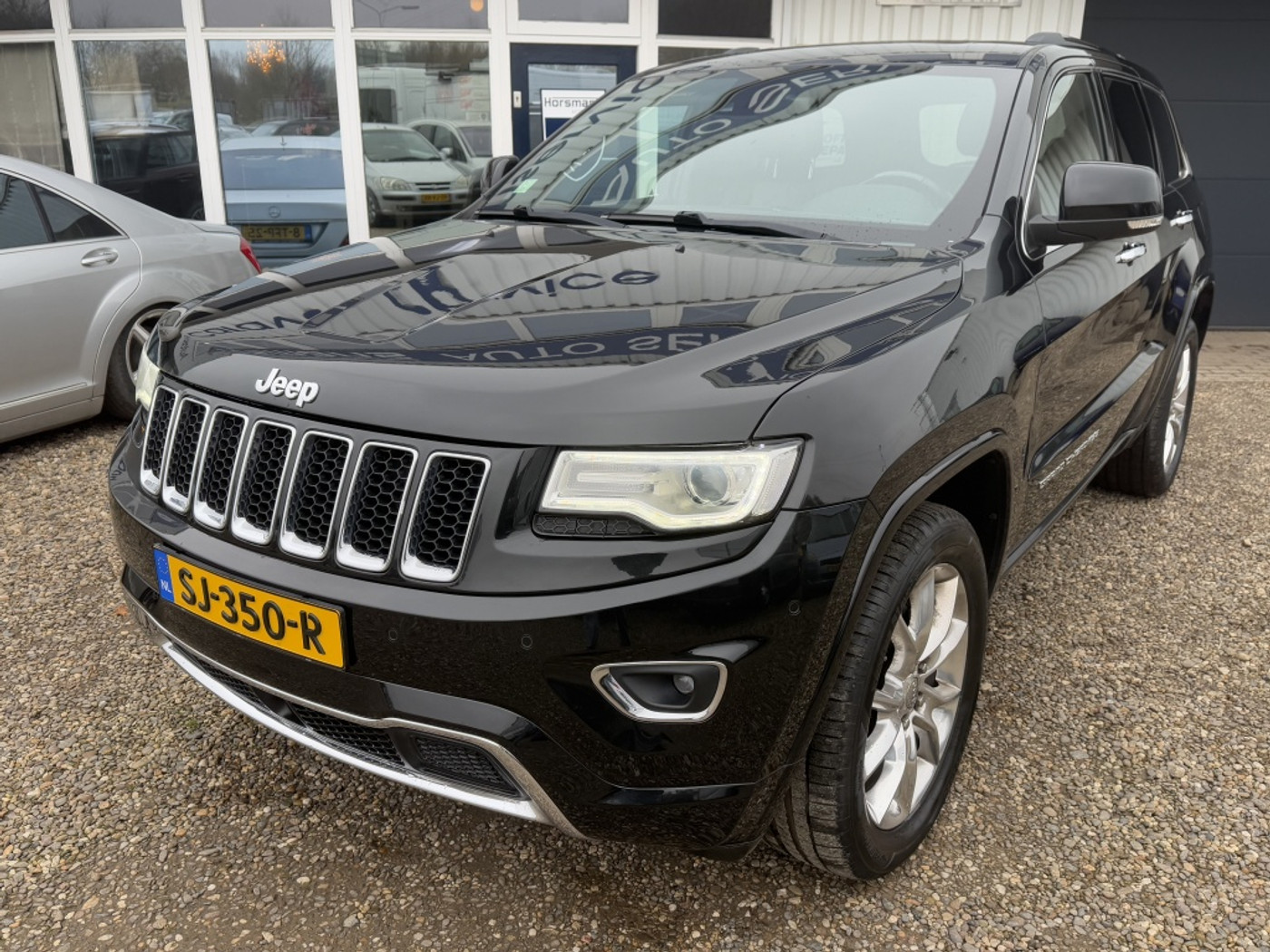Jeep Grand Cherokee gereserveerd 2015 - voorkant