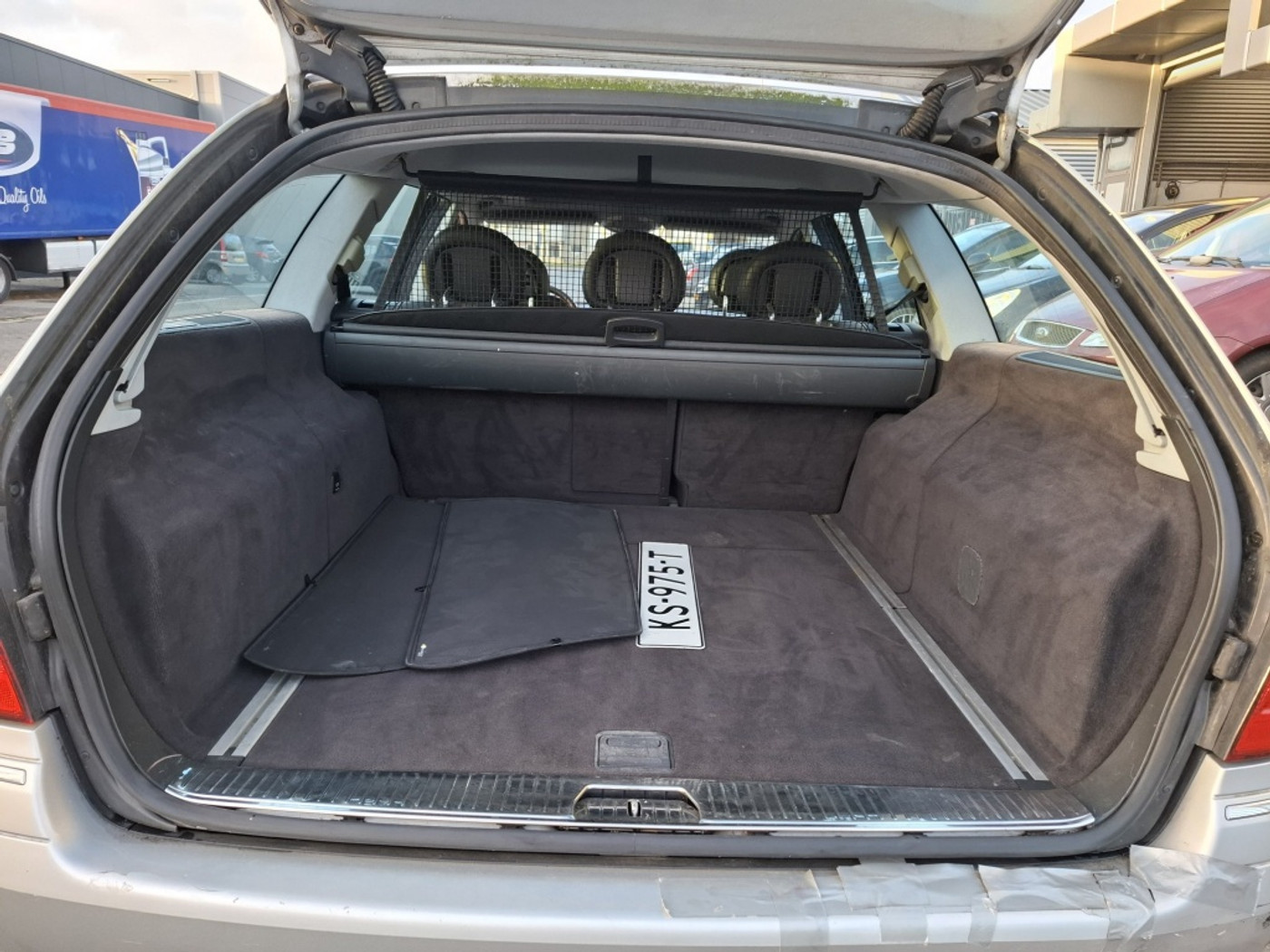 Foto van Mercedes-Benz E 350