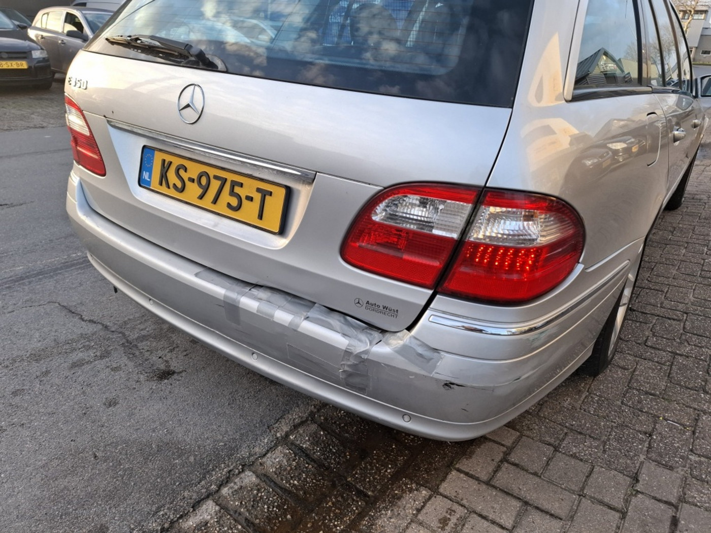 Foto van Mercedes-Benz E 350