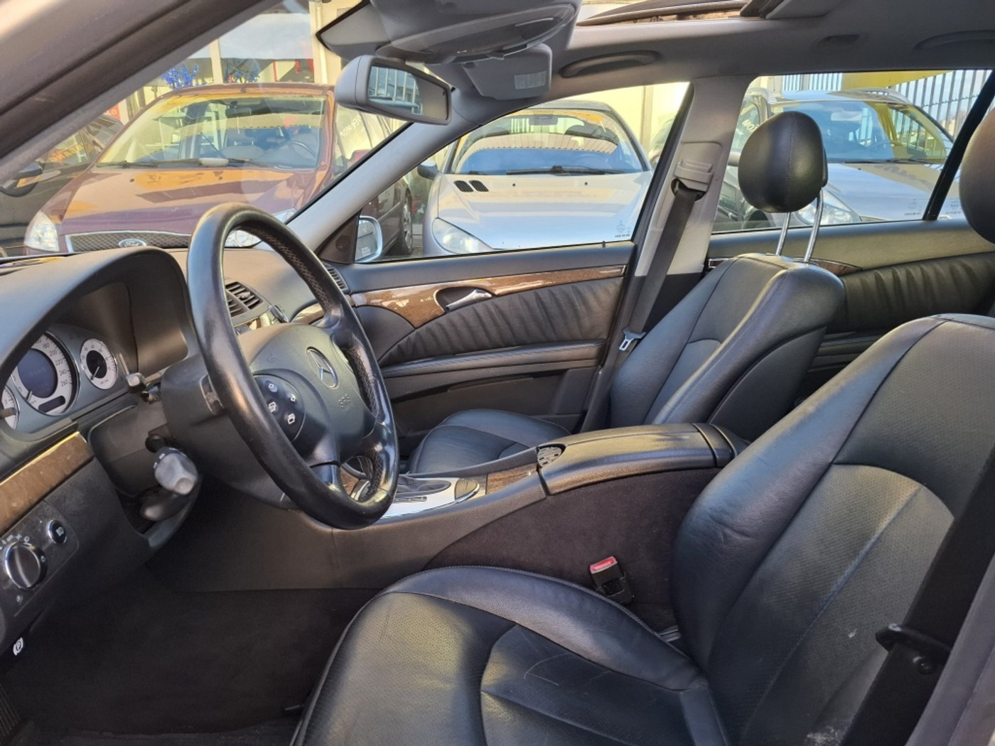 Foto van Mercedes-Benz E 350