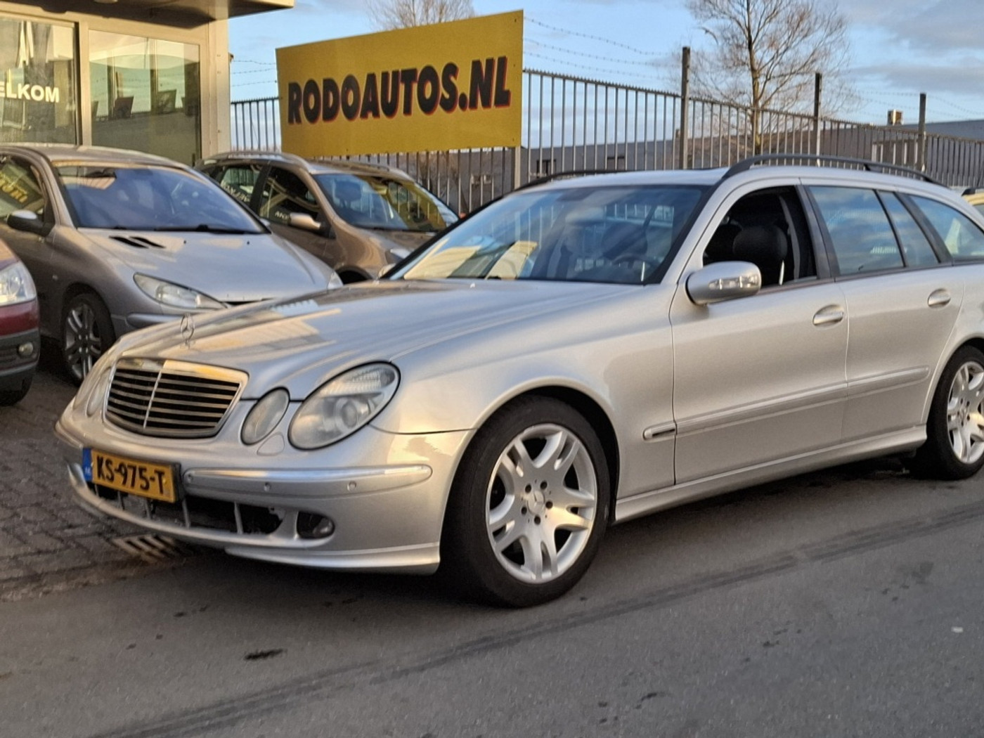 Foto van Mercedes-Benz E 350