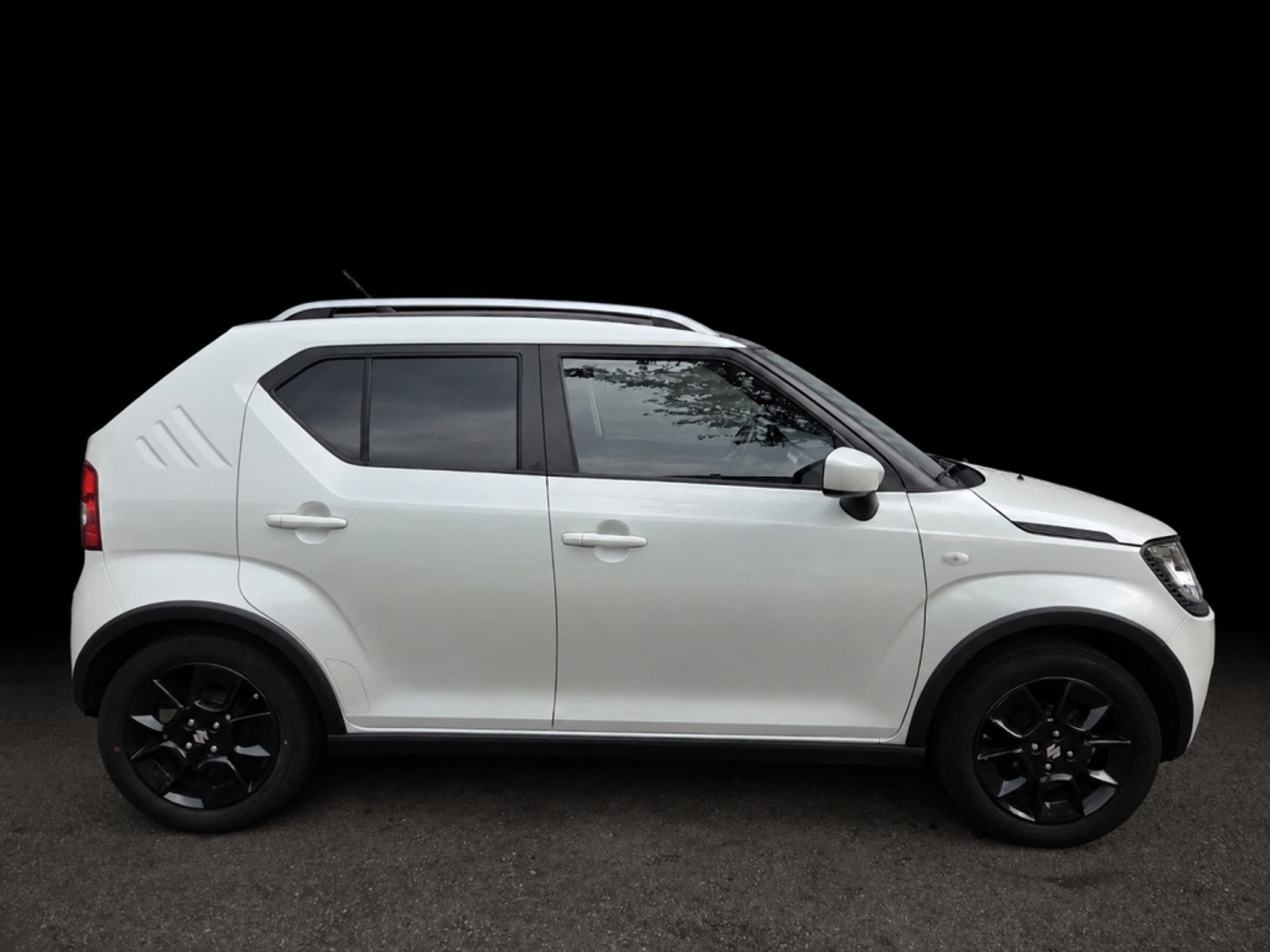Suzuki Ignis 1.2 Select intro  Trekhaak 2017 - voorkant