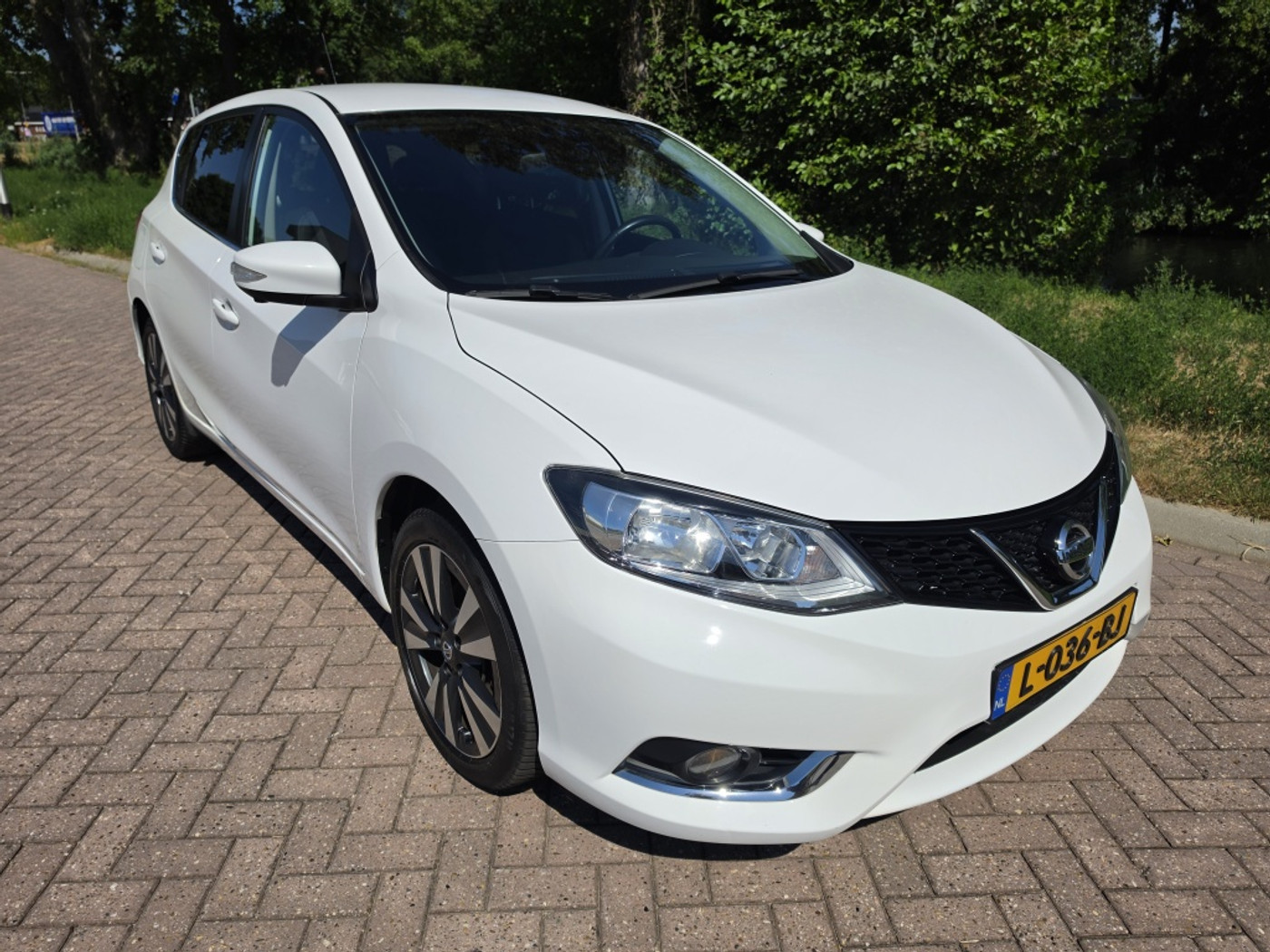 Nissan Nissan Pulsar 1.2 DIG-T Bns Ed. 2018 - voorkant