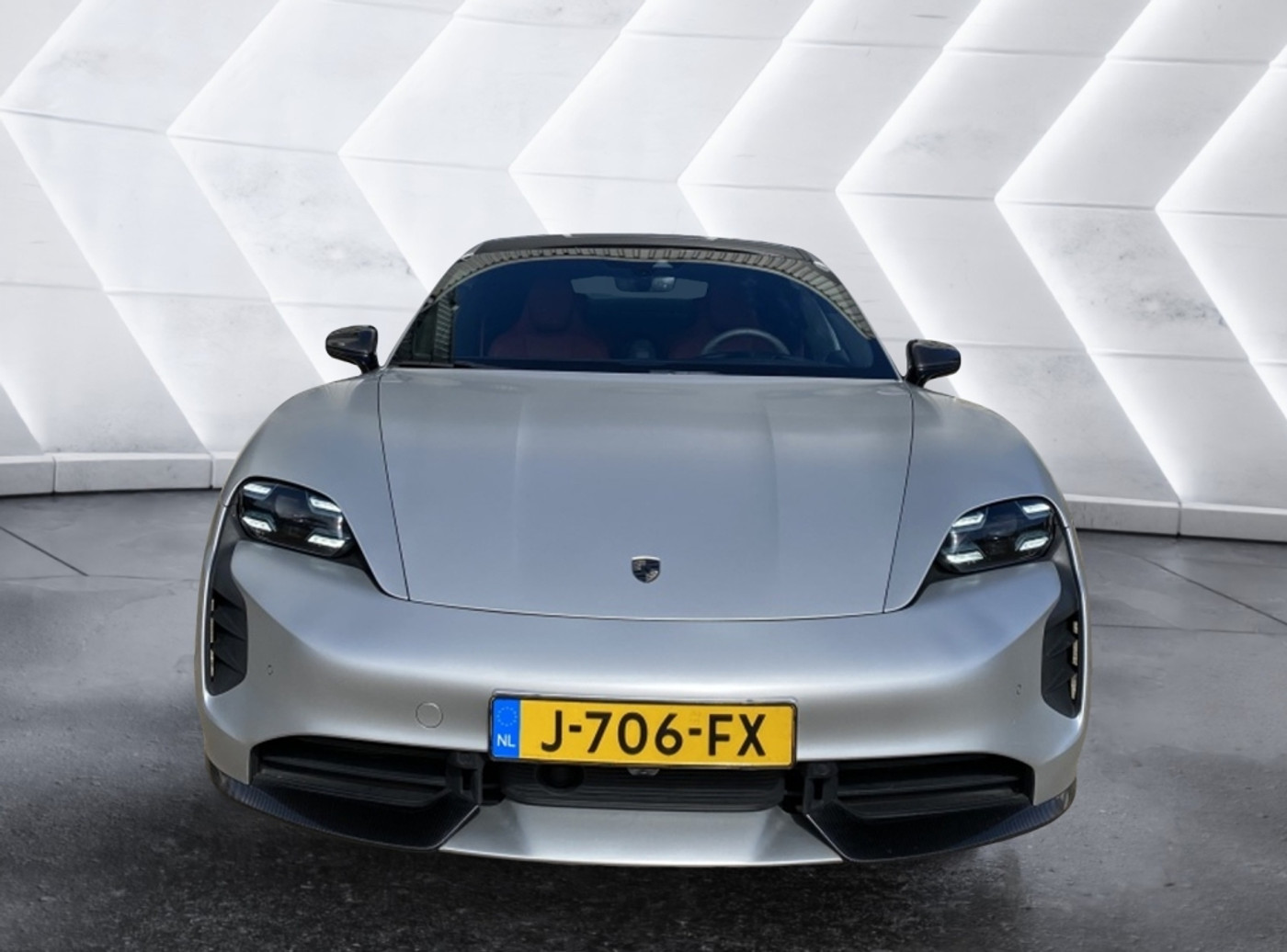 Foto van Porsche Taycan Turbo S