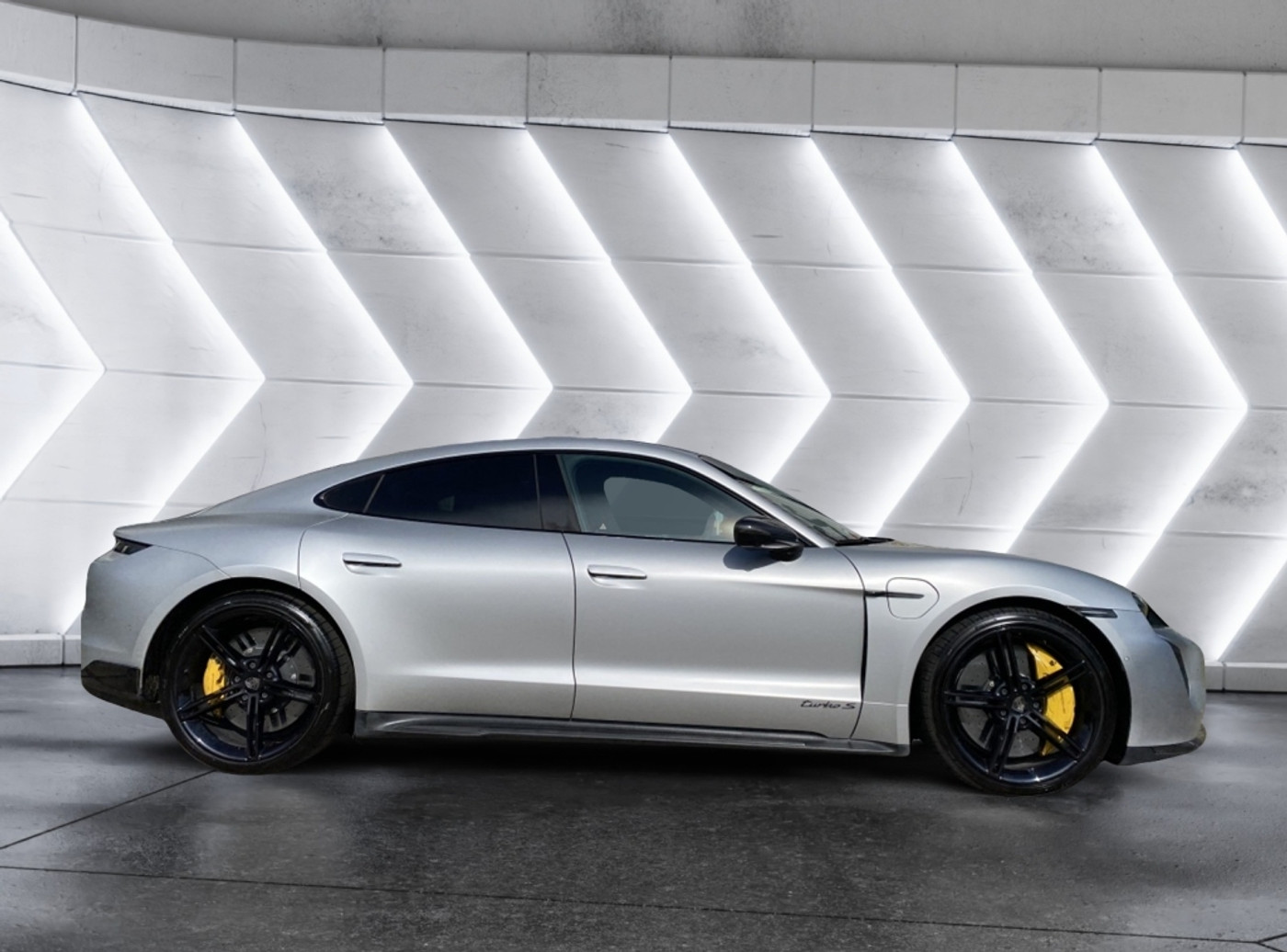 Foto van Porsche Taycan Turbo S