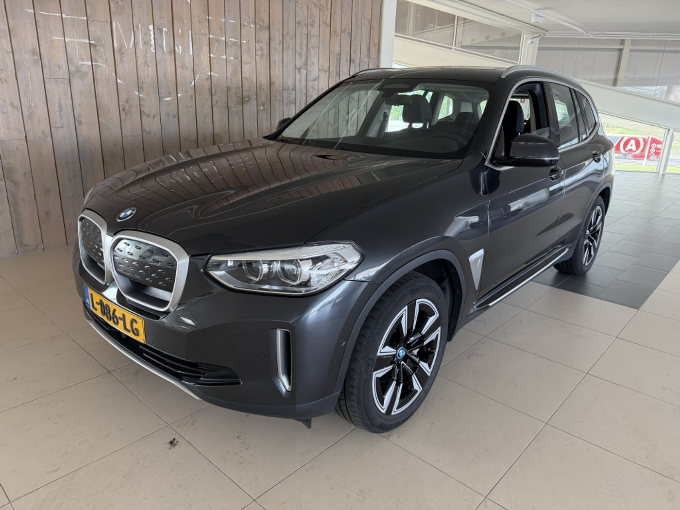 BMW Ix3 Executive 80 KwH SOH 99,4% 2021 - voorkant