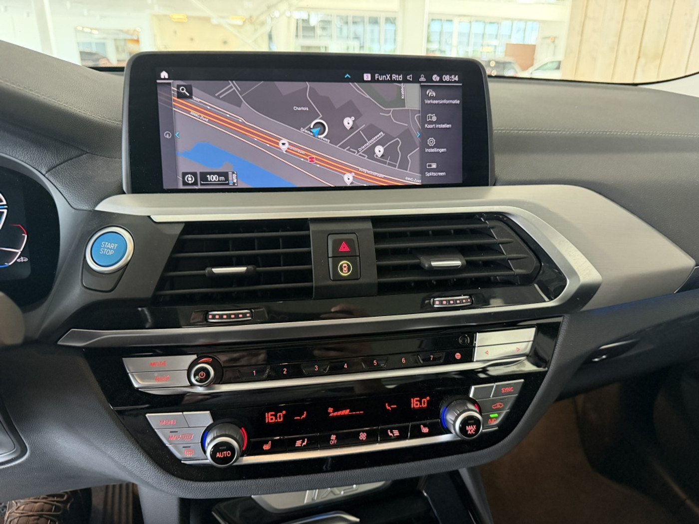 Foto van BMW Ix3