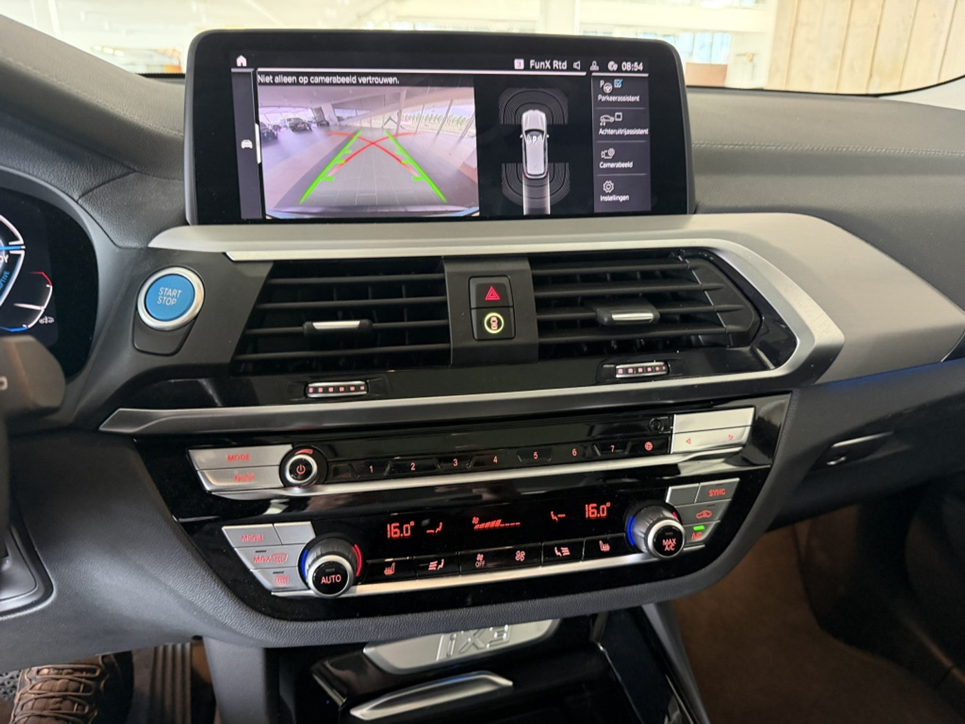 Foto van BMW Ix3