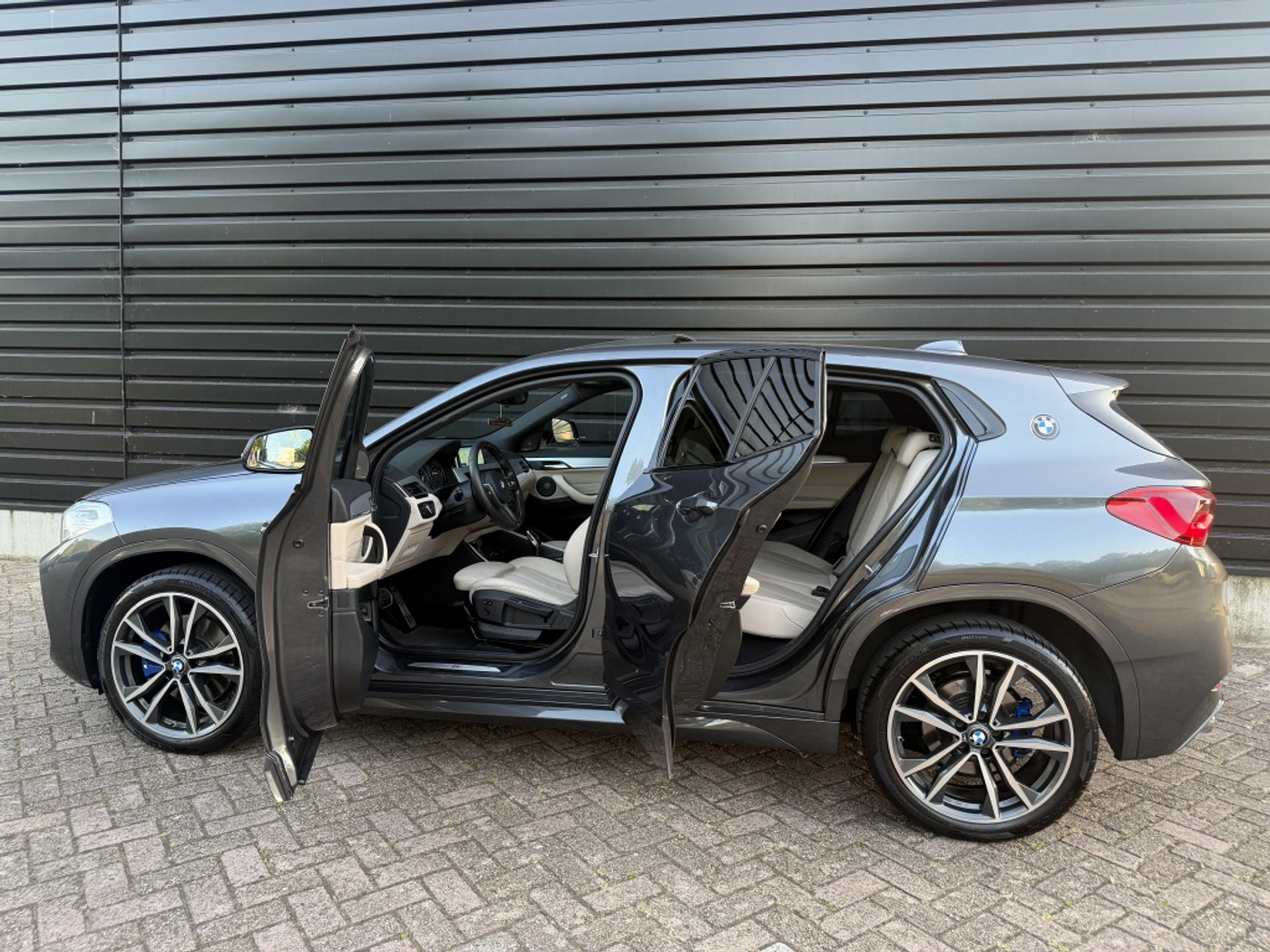 Foto van BMW X2 Sdrive20i