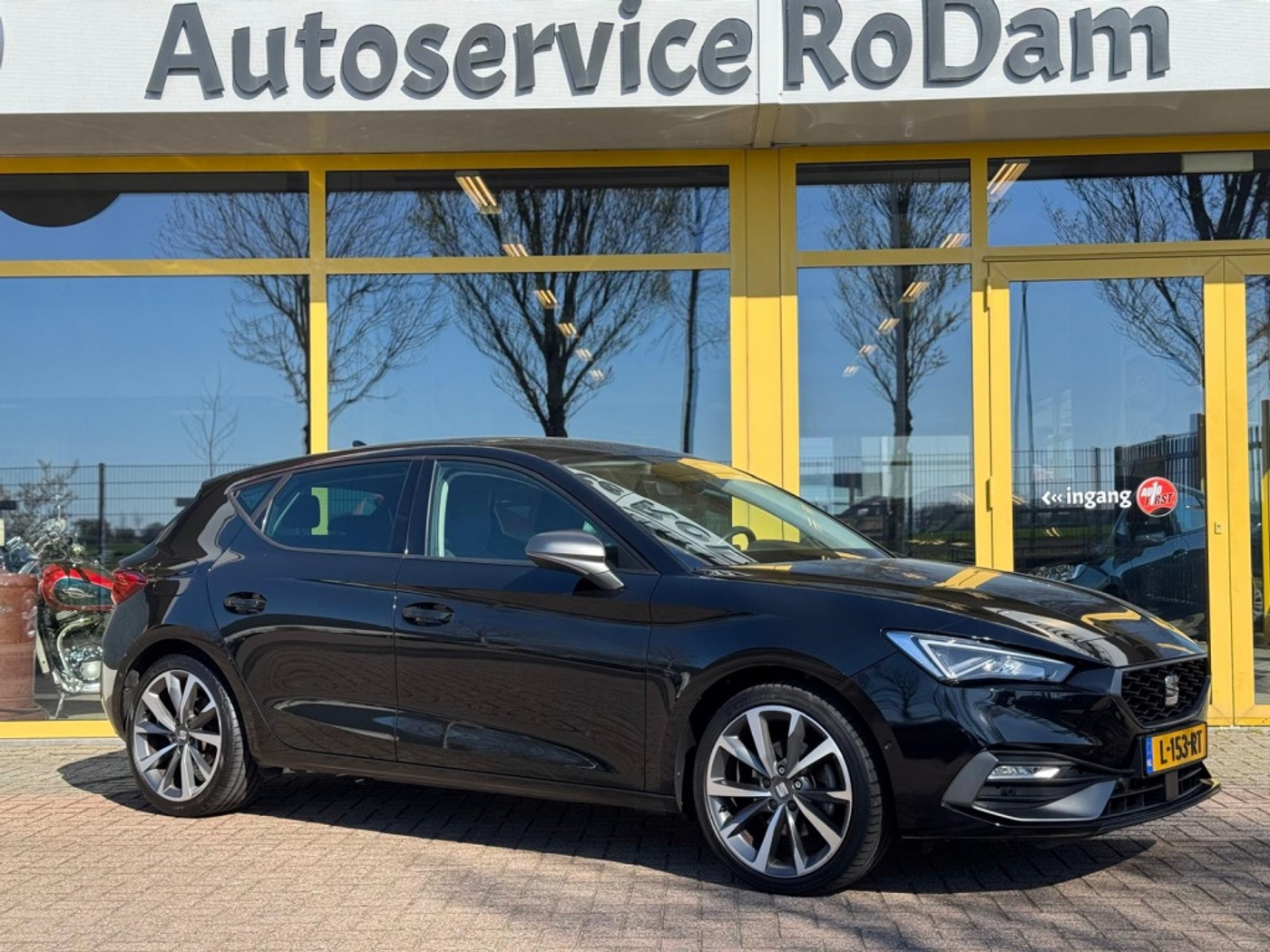 Seat Leon 1.5 eTSI FR Launch Edition 2021 - voorkant