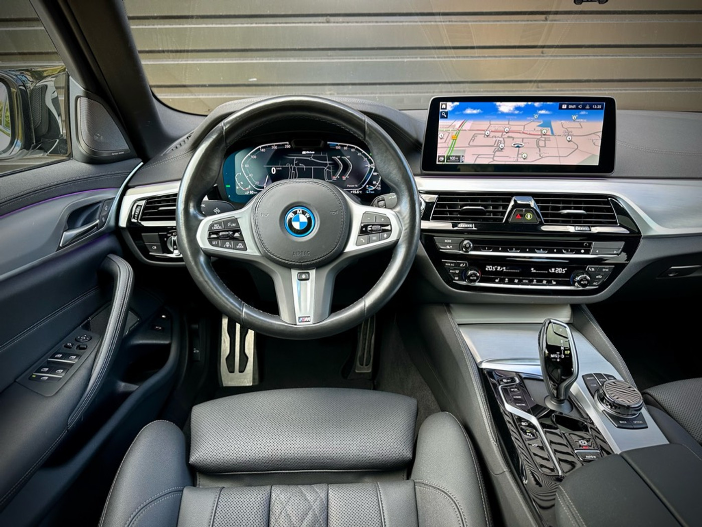 Foto van BMW 545e xDrive