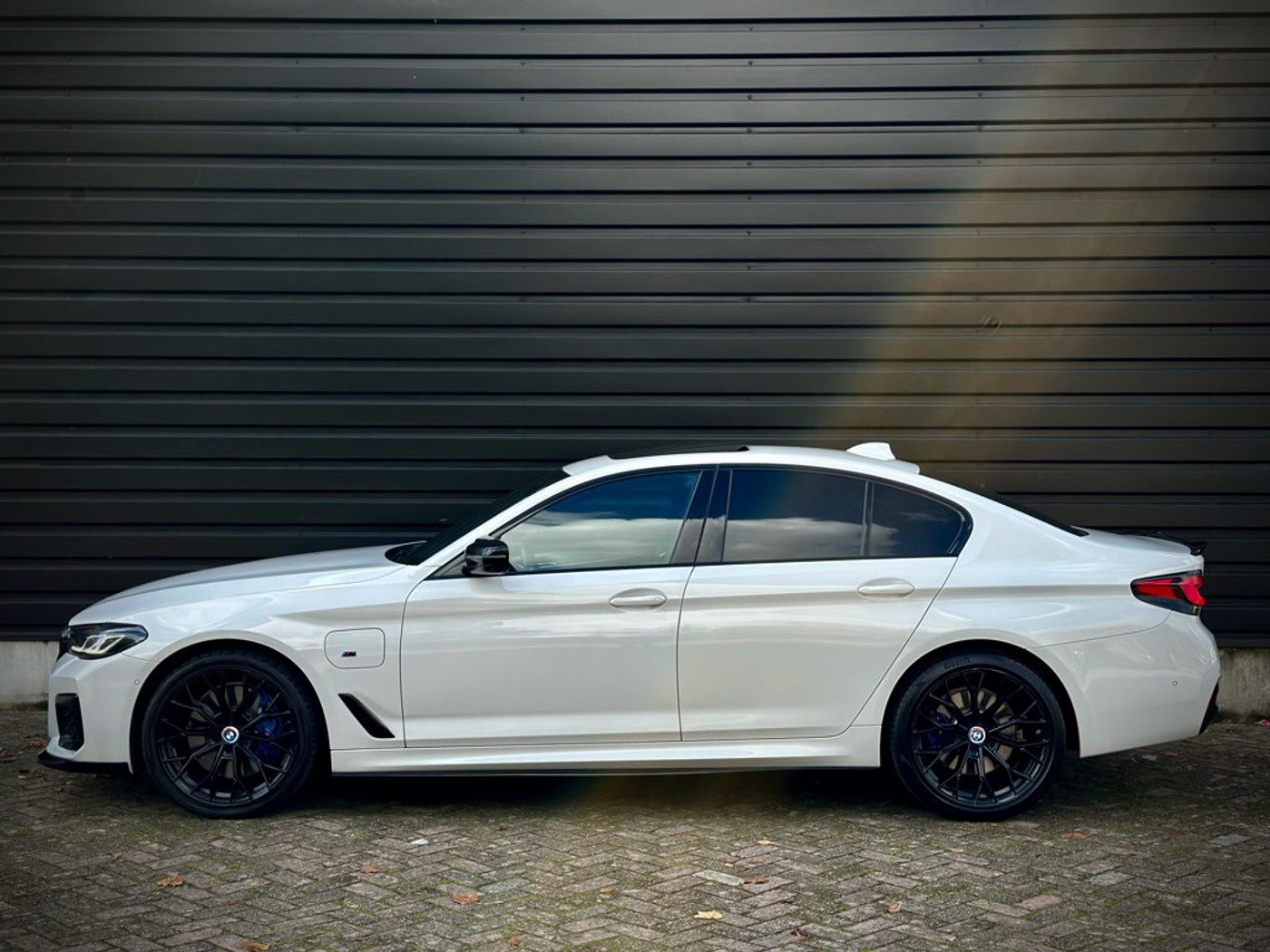 Foto van BMW 545e xDrive