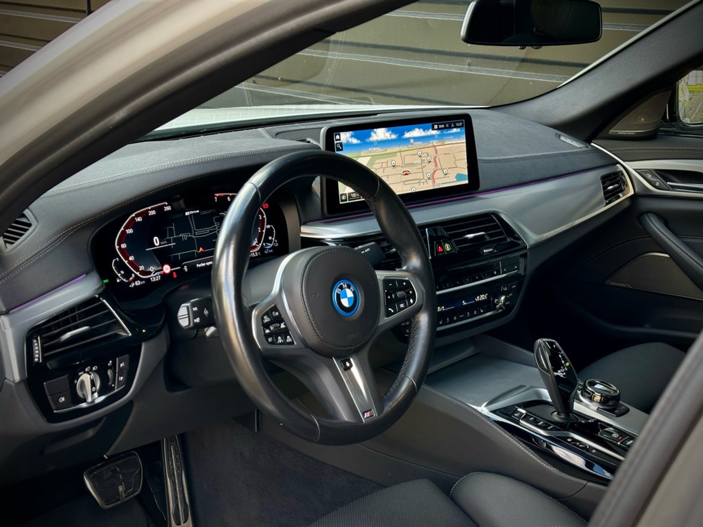 Foto van BMW 545e xDrive