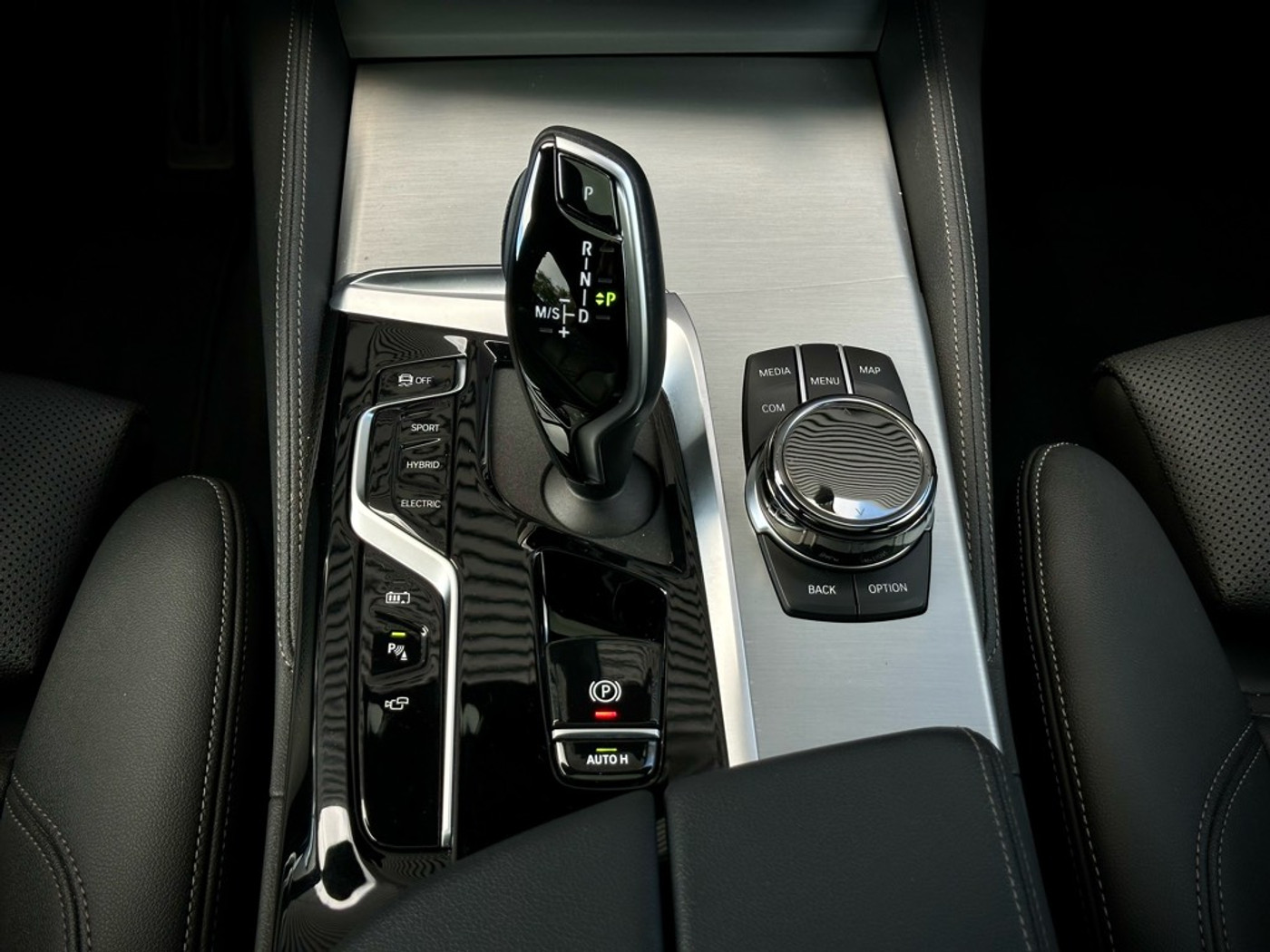 Foto van BMW 545e xDrive