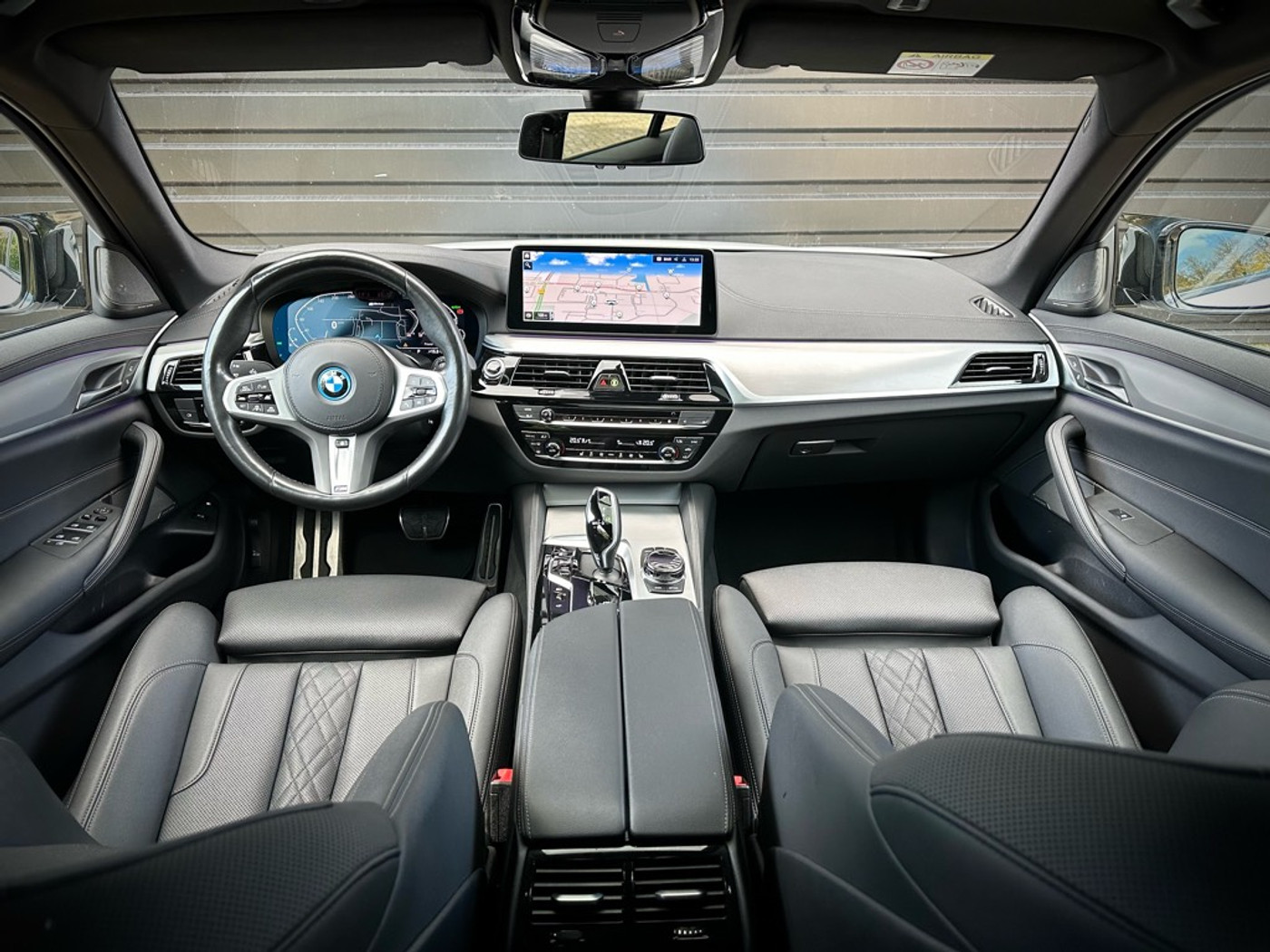 Foto van BMW 545e xDrive