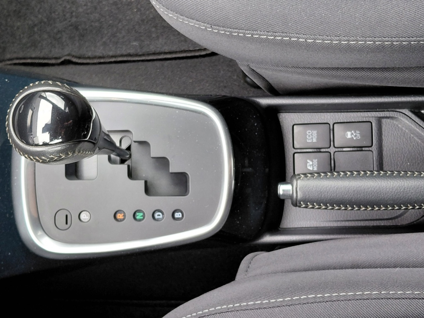 Foto van Toyota Toyota Yaris Hybrid