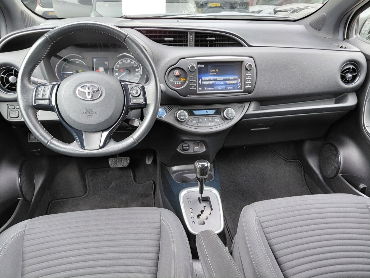 Foto van Toyota Toyota Yaris Hybrid