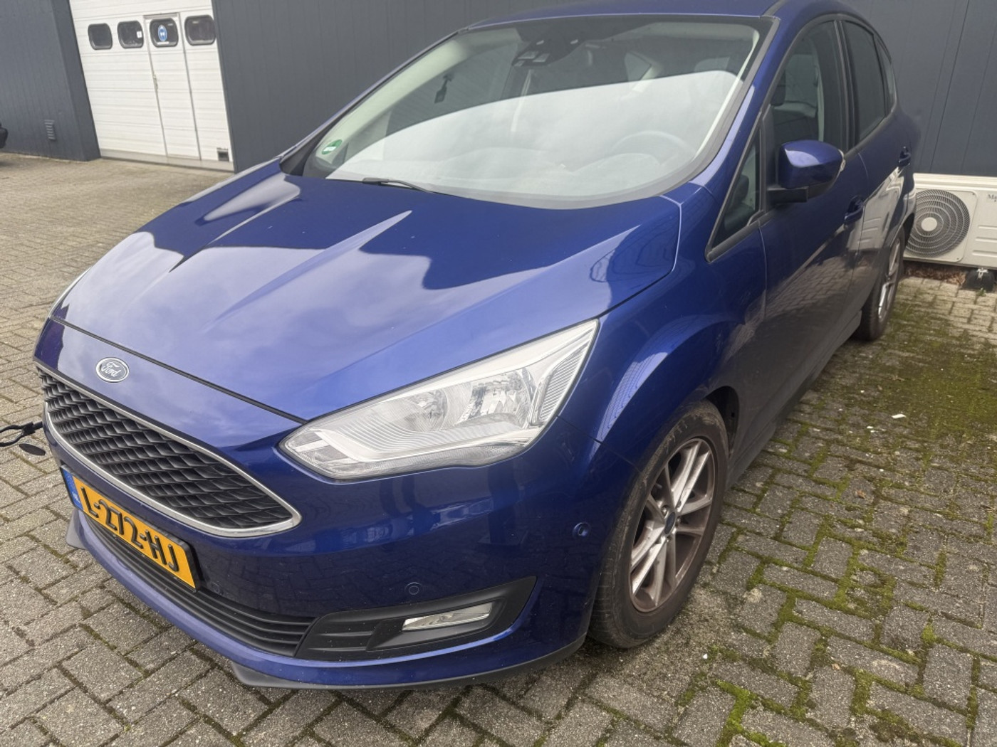 Ford C-max 1.0 Trend   MOTOR DEFECT ! 2016 - voorkant