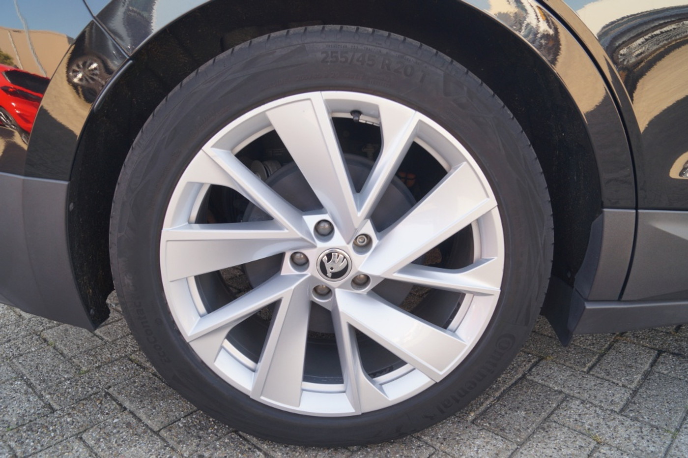 Foto van Skoda Enyaq 80