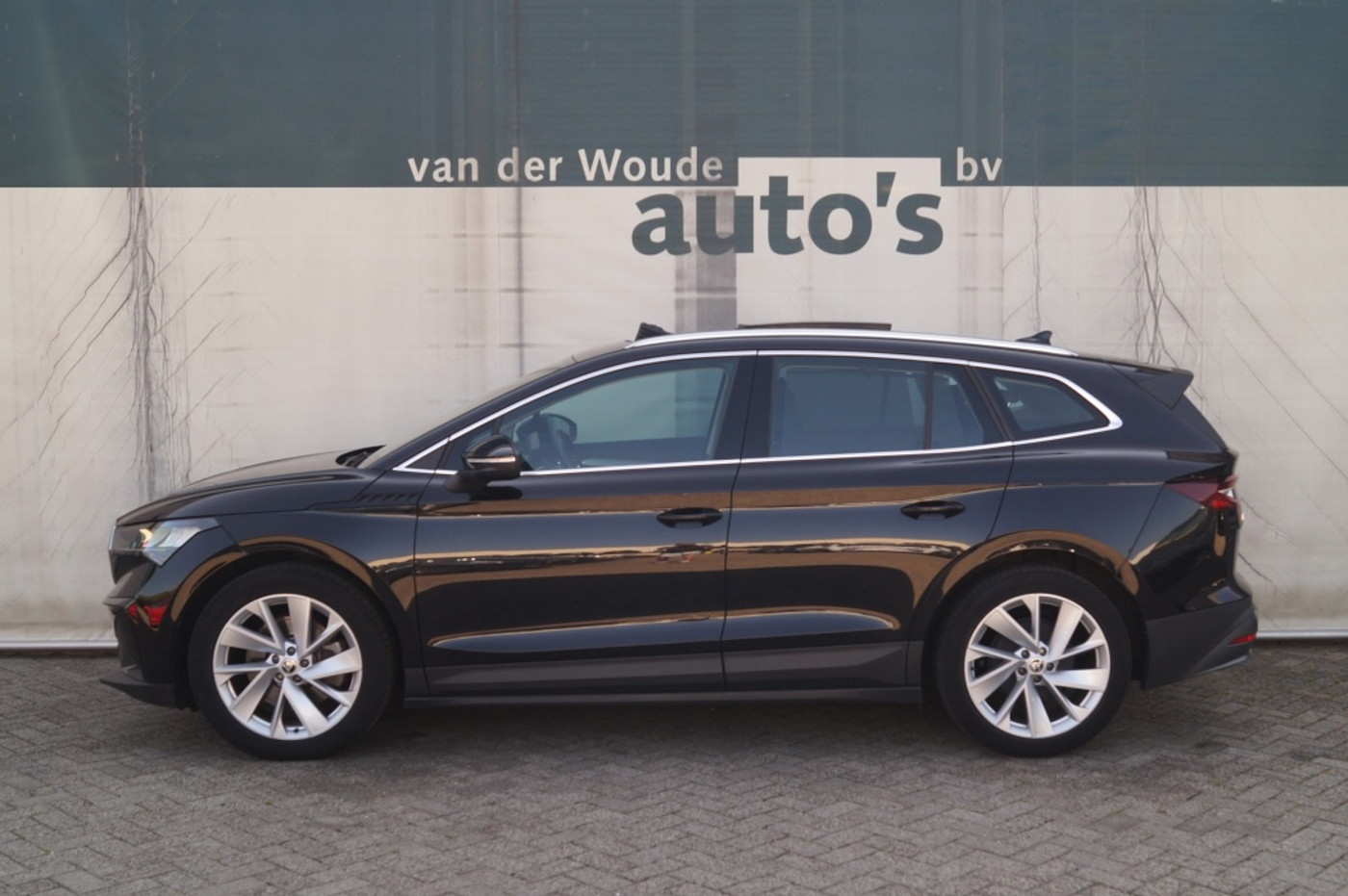 Skoda Enyaq 80 80 204pk 77kWh -SOH91%-PANO-TREKHAAK-ECC-PDC- 2021 - voorkant
