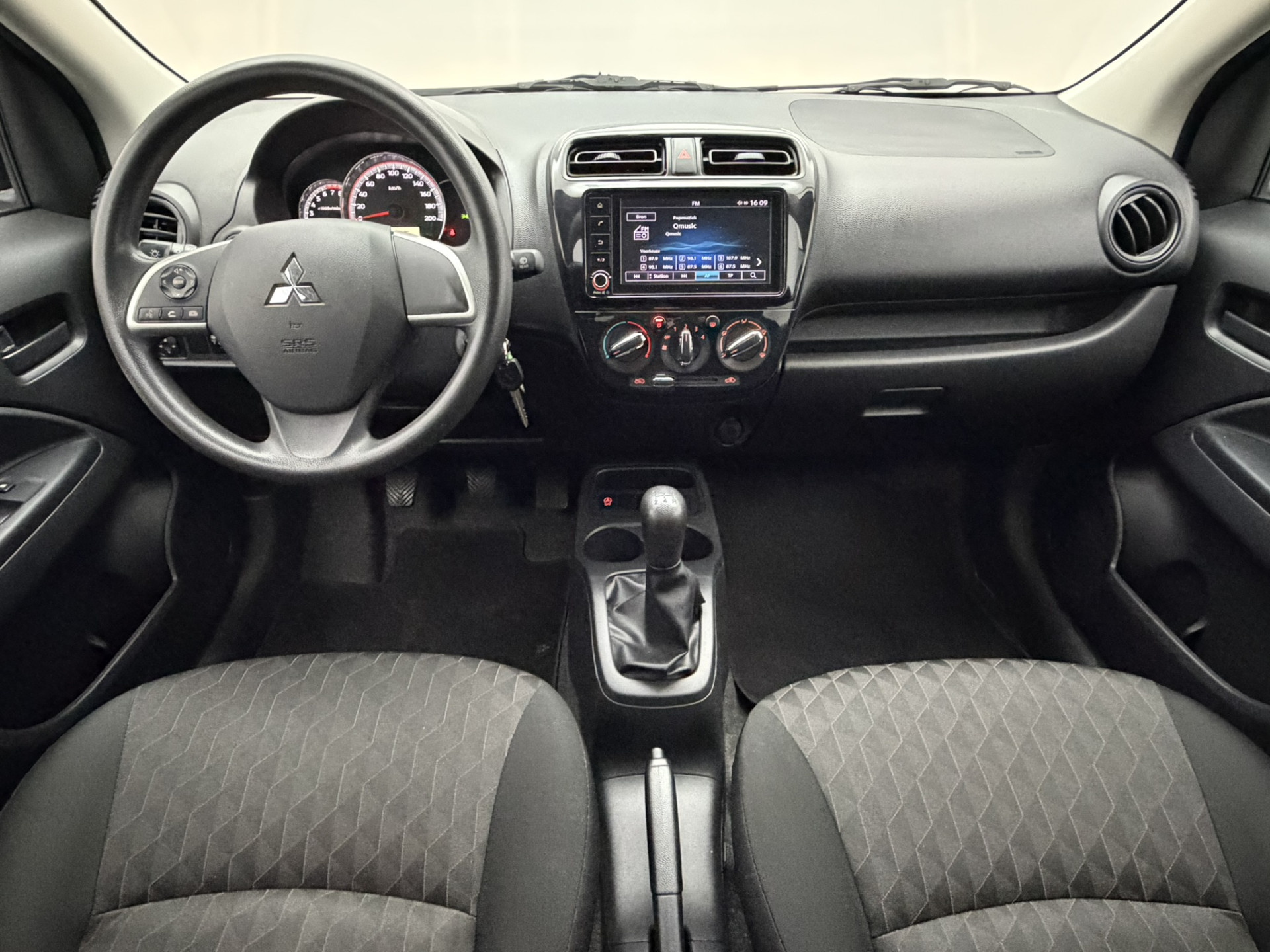 Foto van Mitsubishi Mitsubishi Space Star