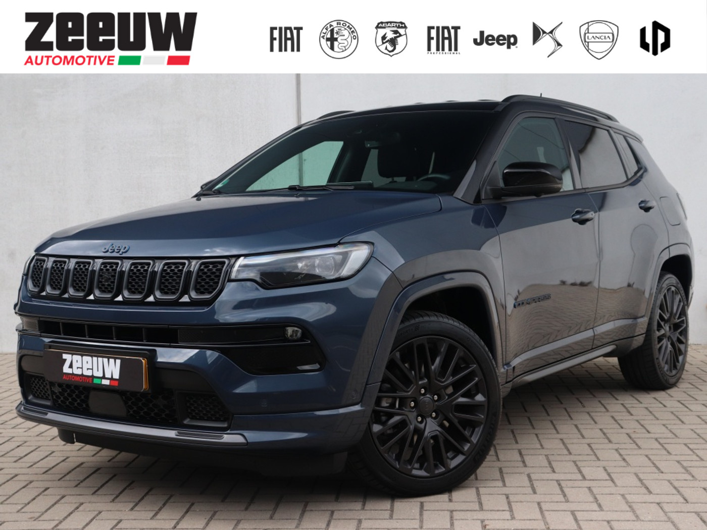 Jeep Compass 4xe 240 PK Hybrid S | Leder | Navi | 360cam | Carplay | 19" 2021 - voorkant