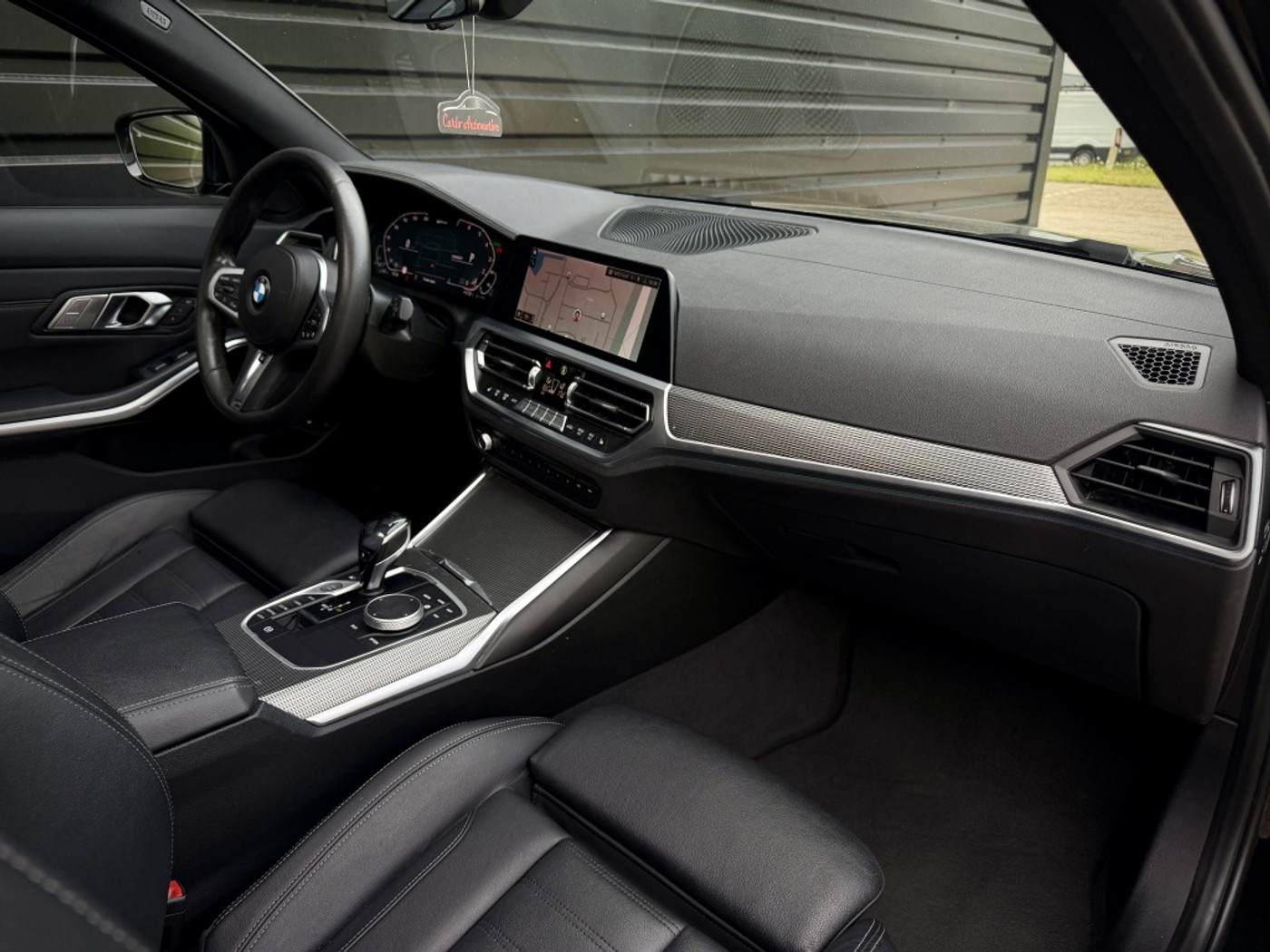 Foto van BMW 330e