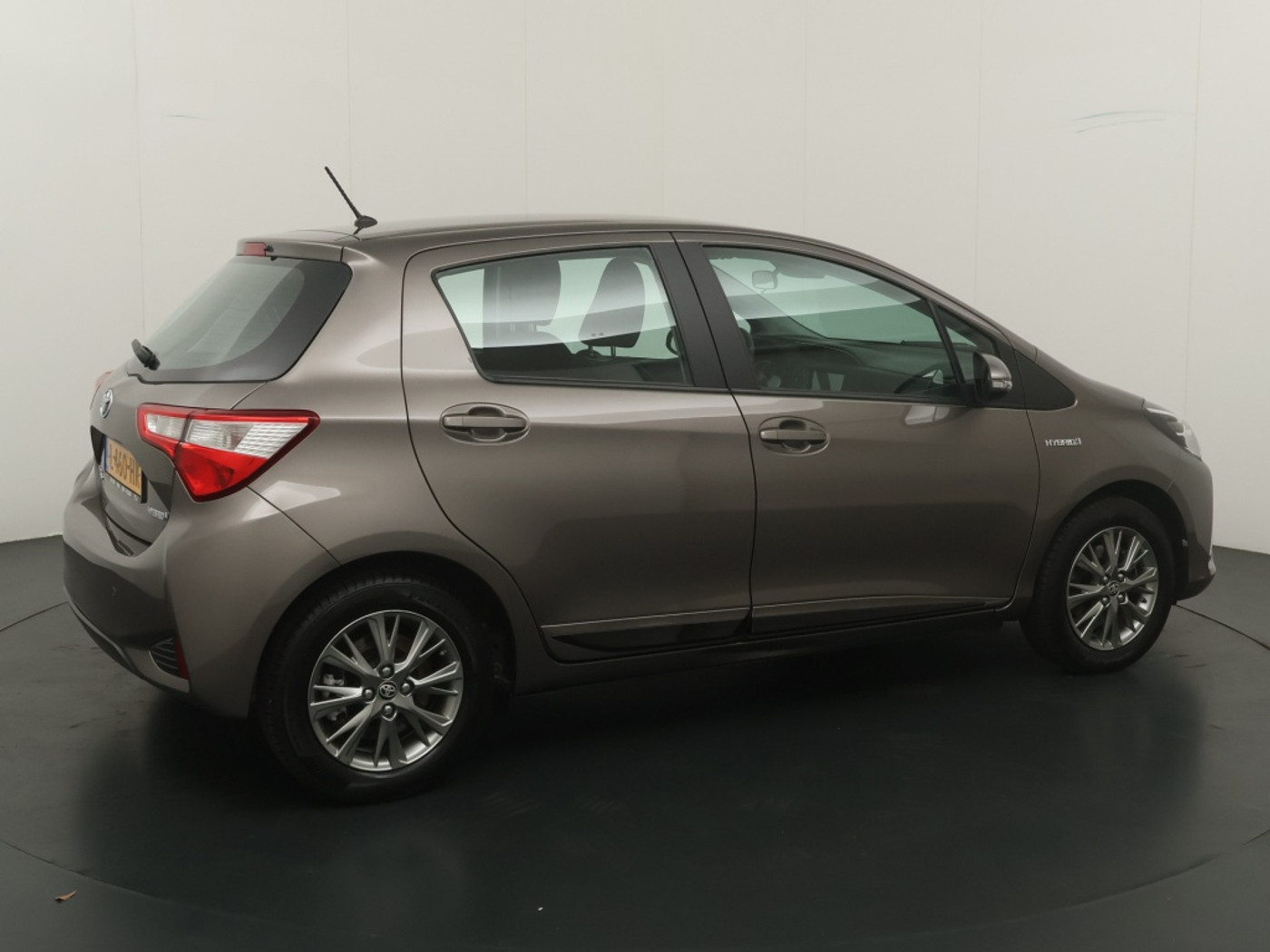 Foto van Toyota Toyota Yaris Hybrid