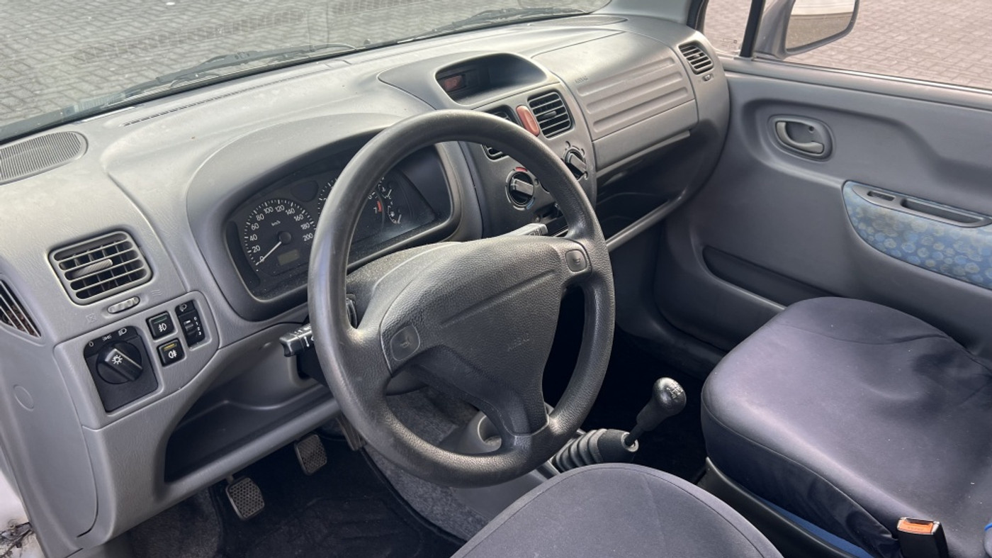 Foto van Suzuki Wagon R